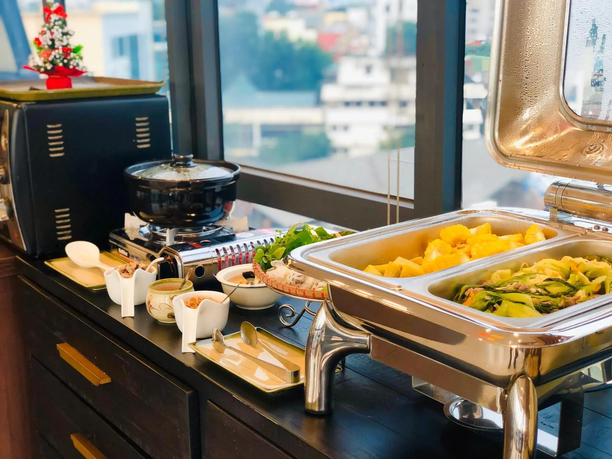 Restaurant/places to eat in Free Airport Service Deals w Singita Classy Boutique Hotel & Travel Restaurant/places to eat in Free Airport Service Deals w Singita Classy Boutique Hotel & Travel