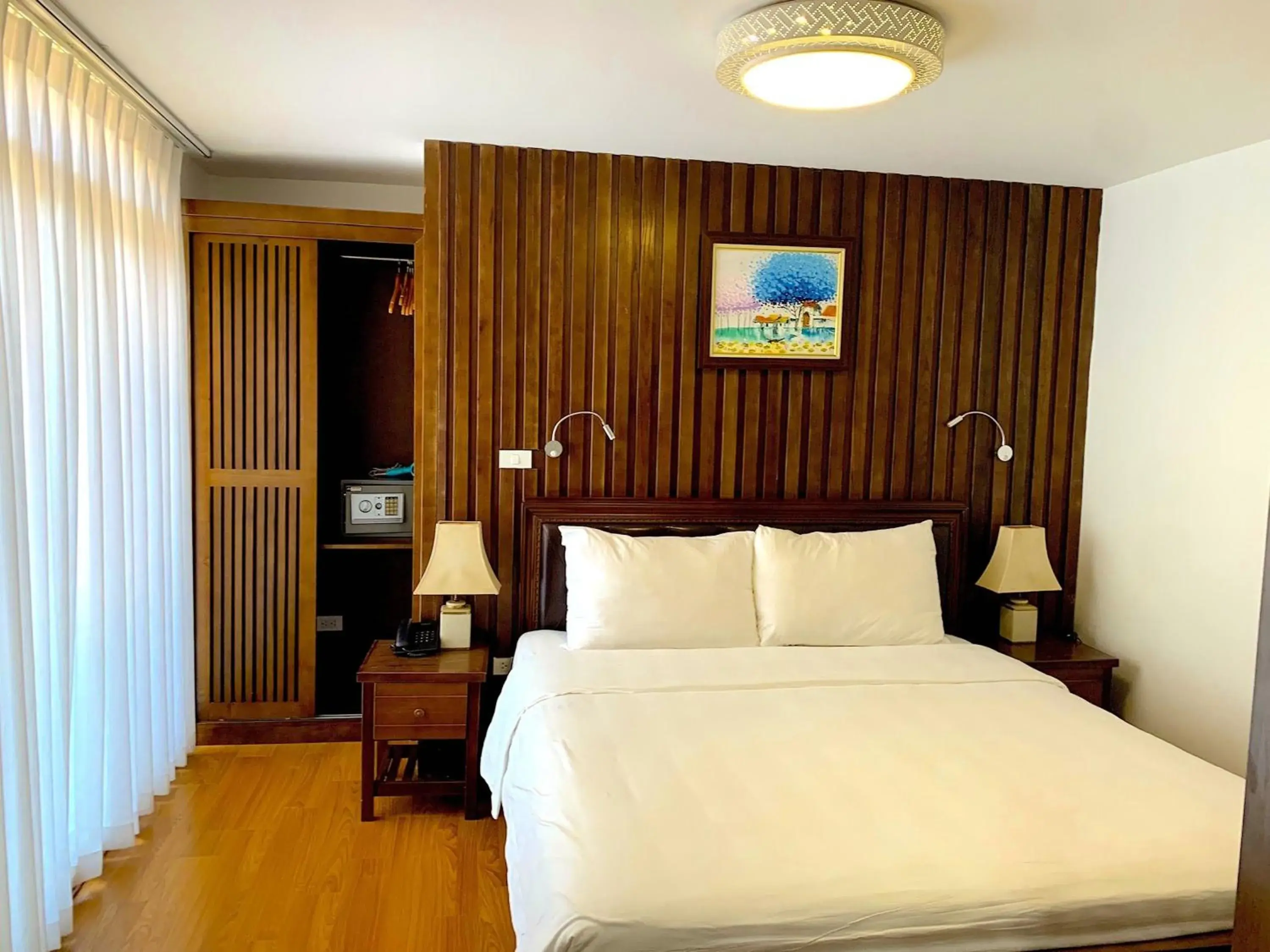 Studio Apartment with Balcony in Free Airport Service Deals w Singita Classy Boutique Hotel & Travel Studio Apartment with Balcony in Free Airport Service Deals w Singita Classy Boutique Hotel & Travel