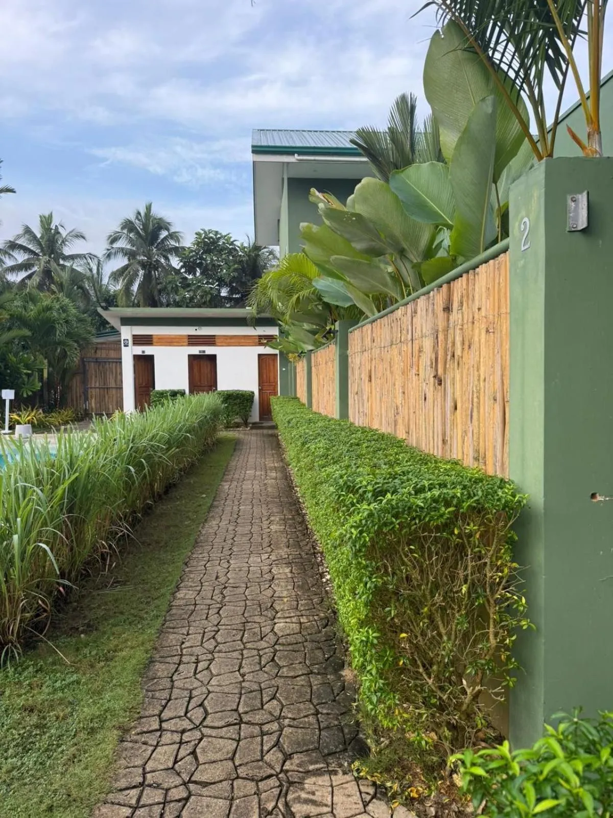 Garden in ROYAL SUITES - PORT BARTON