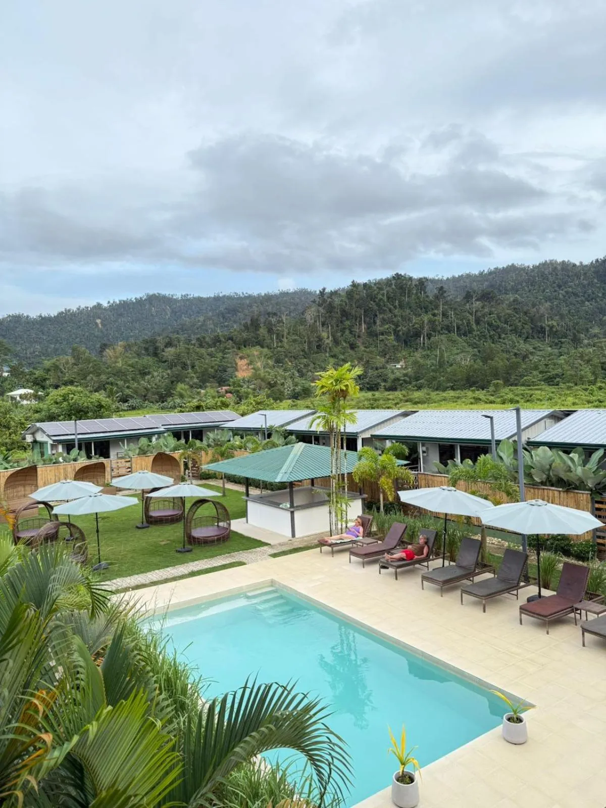 Property building in ROYAL SUITES - PORT BARTON