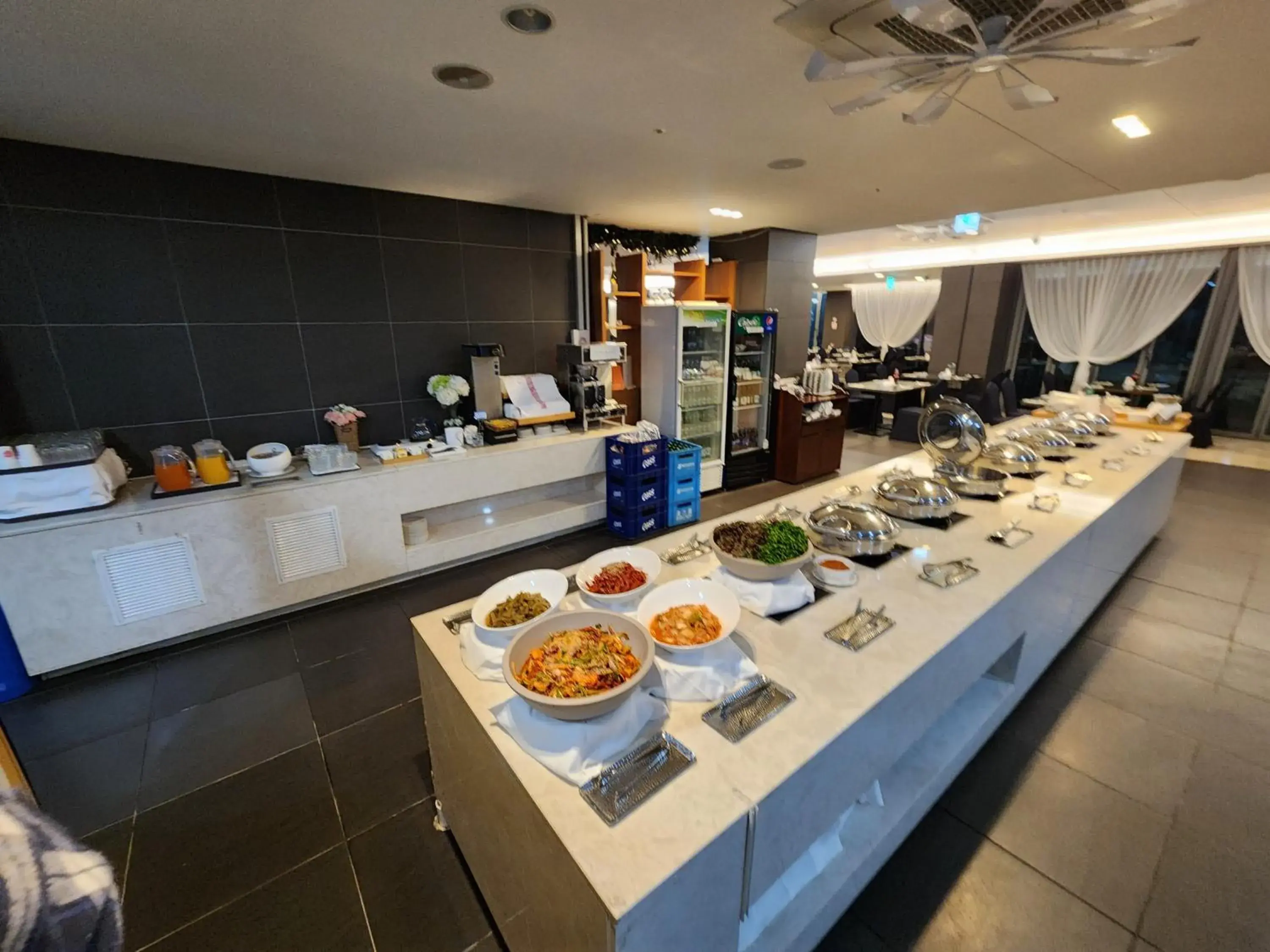 Restaurant/places to eat in Ramada by Wyndham Jeju Hamdeok Restaurant/places to eat in Ramada by Wyndham Jeju Hamdeok