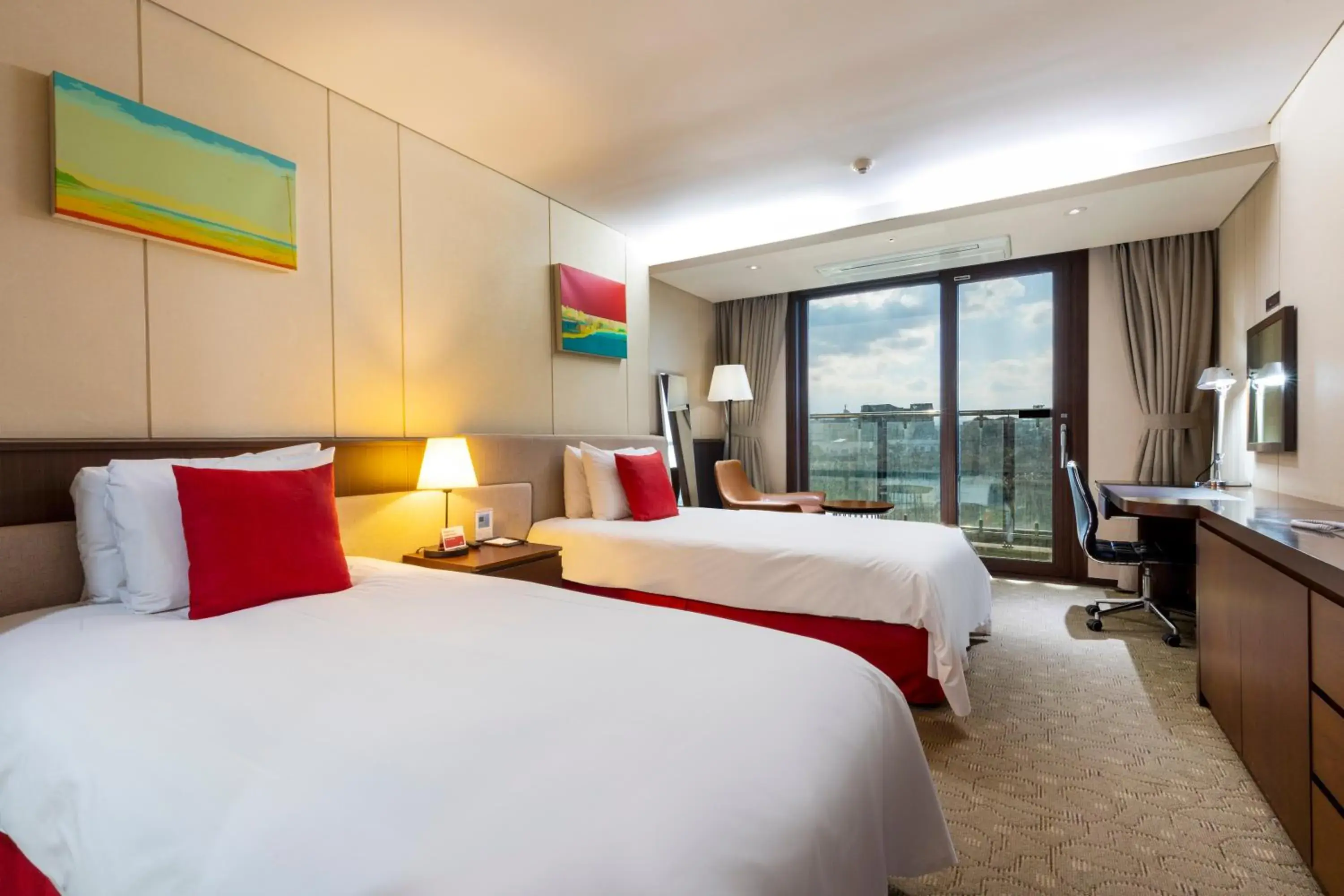 Bed in Ramada by Wyndham Jeju Hamdeok Bed in Ramada by Wyndham Jeju Hamdeok