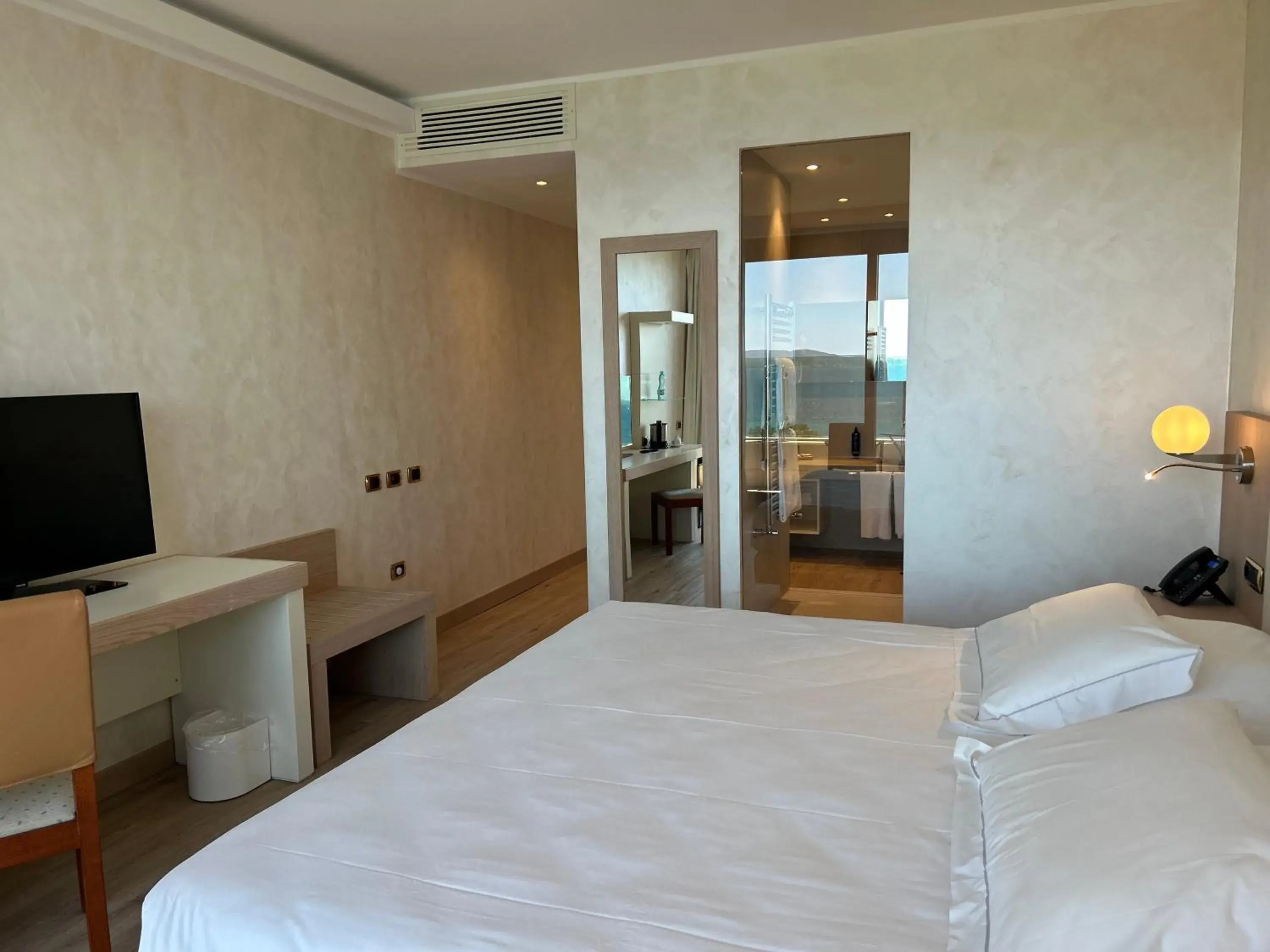 Bedroom, Bed in Smy Carlos V Wellness & Spa Alghero Bedroom, Bed in Smy Carlos V Wellness & Spa Alghero