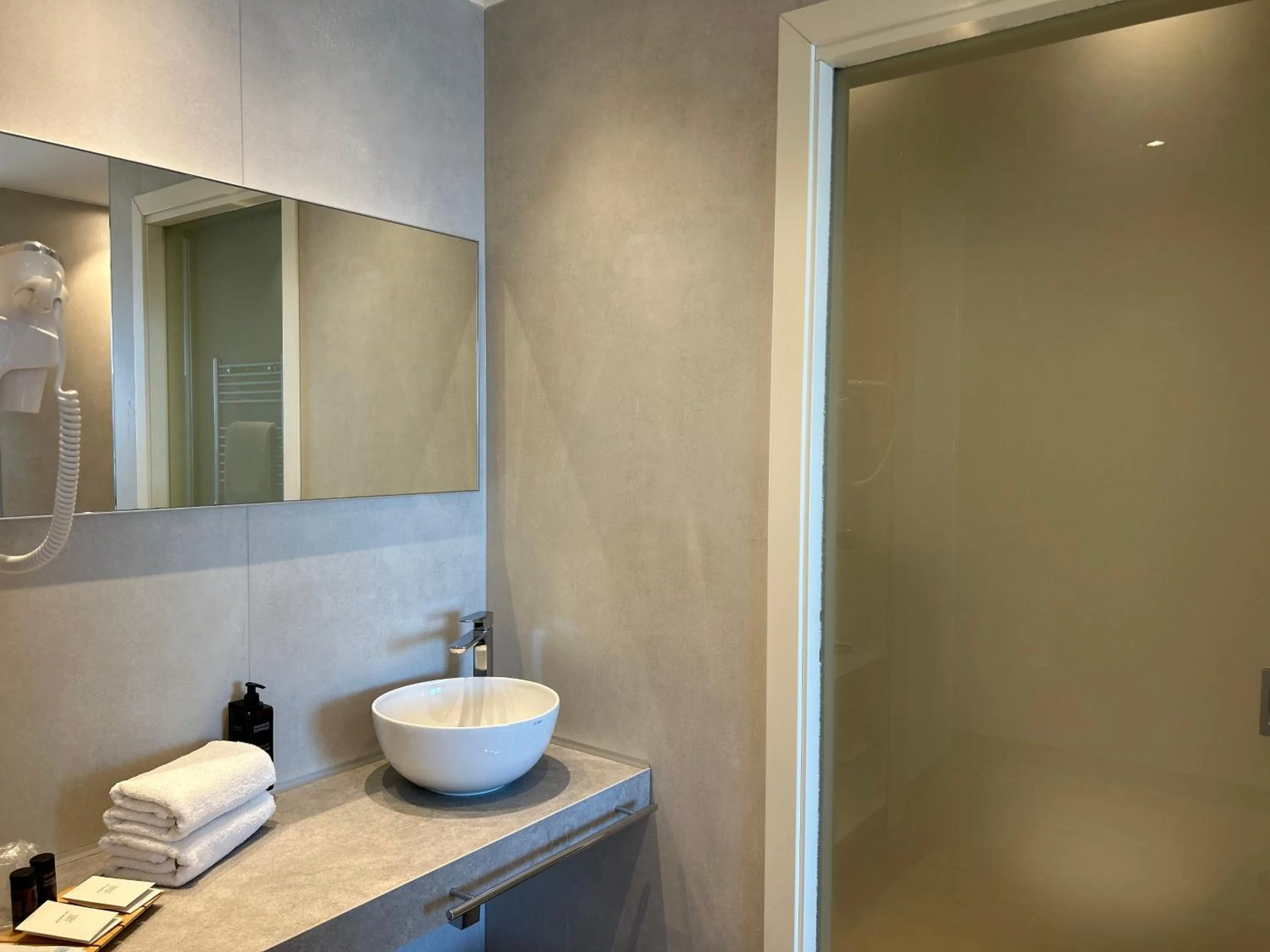 Bathroom in Smy Carlos V Wellness & Spa Alghero