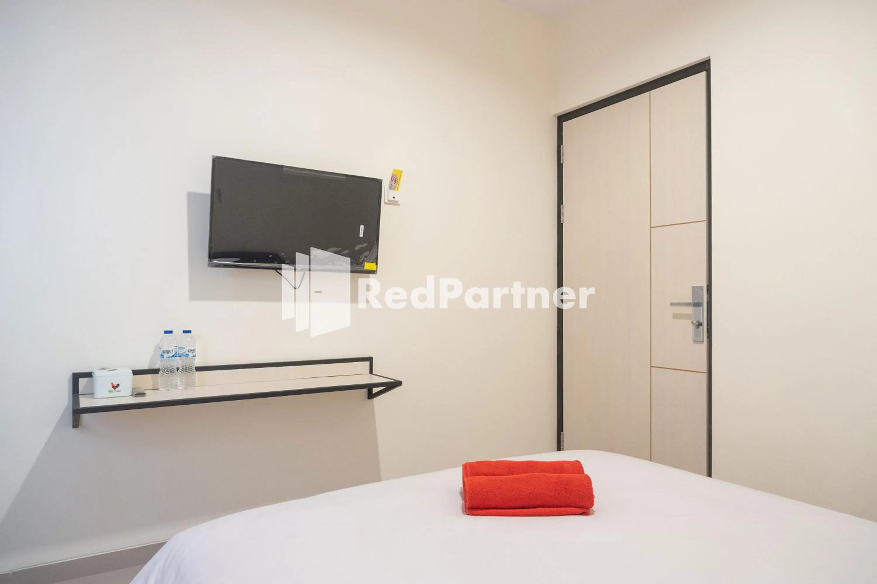 Bedroom, Bed in Astana Malioboro Mitra RedDoorz