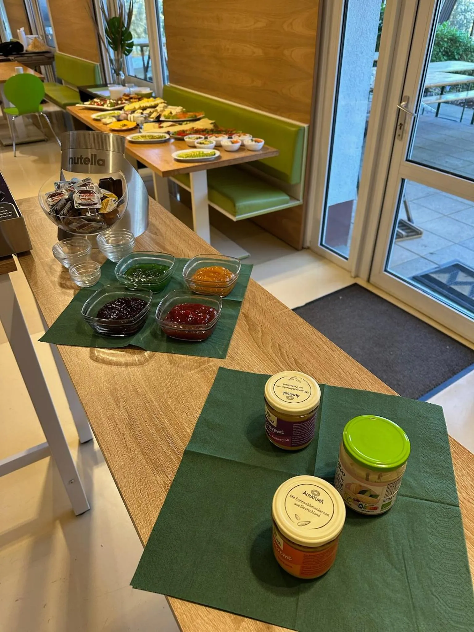 Breakfast in Silvio-Gesell-Tagungsstätte