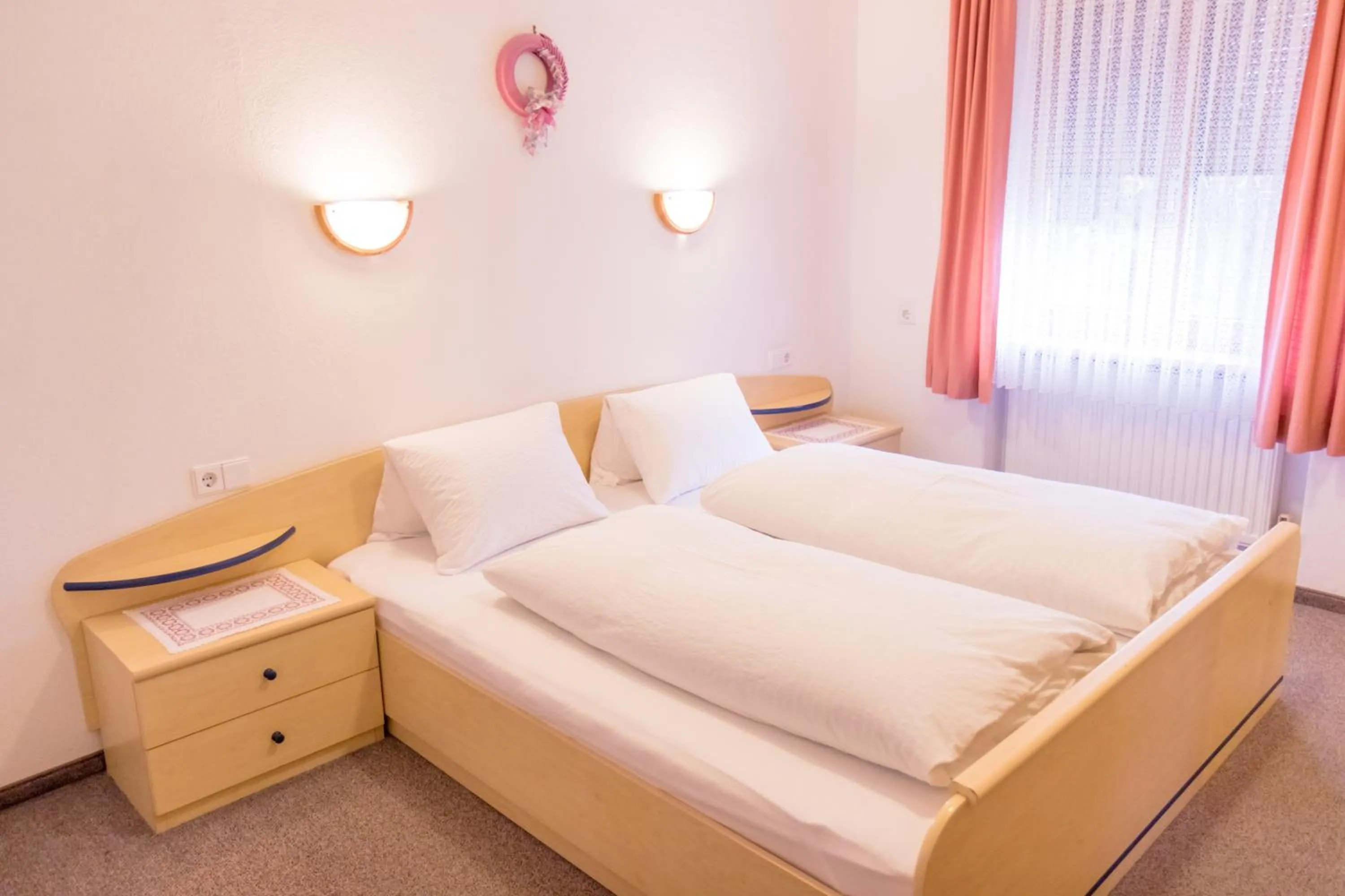 Bedroom, Bed in Landhaus Alpenrose