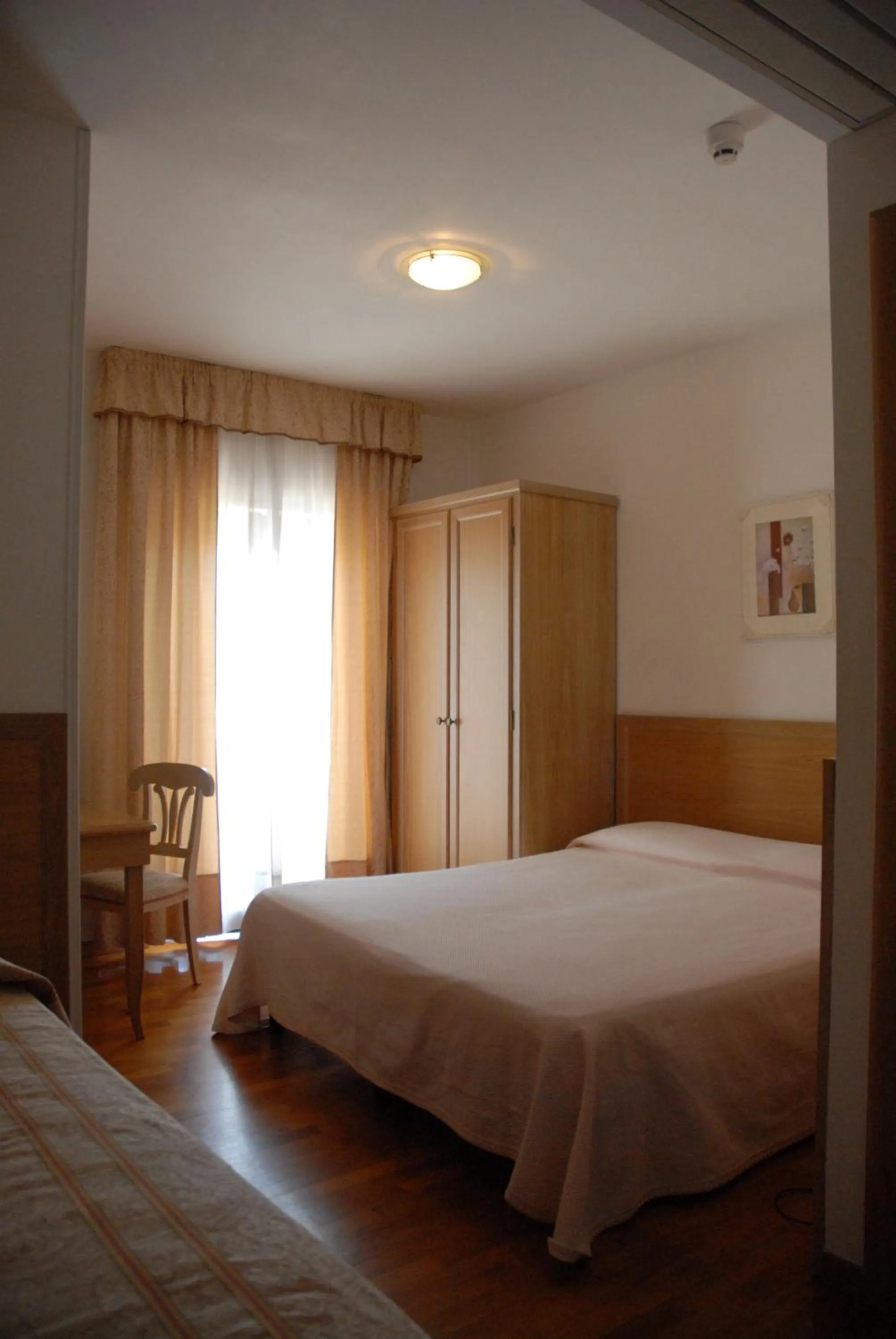 Photo of the whole room, Bed in Hotel Donatello