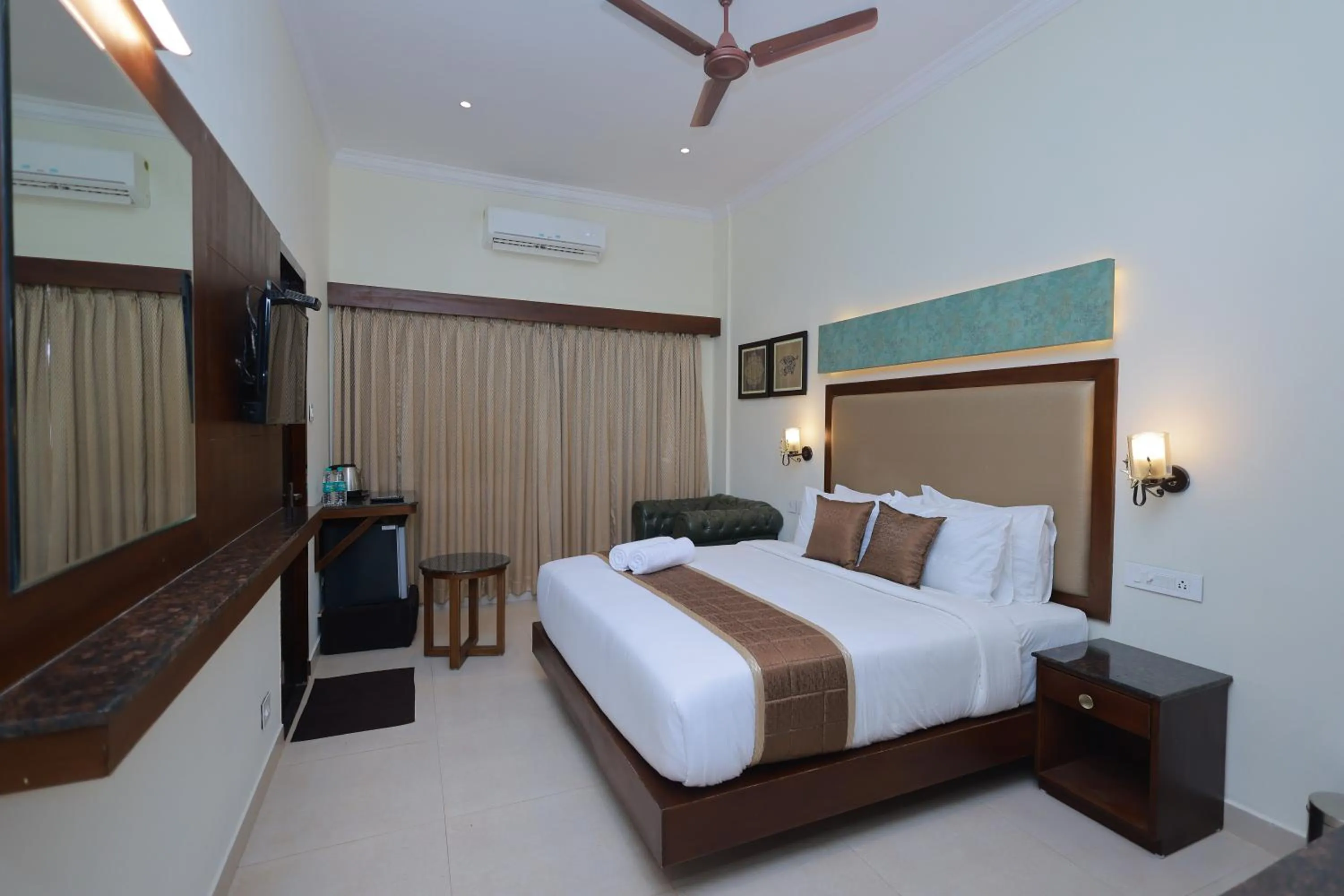 Bed in Hotel Comorin Grand