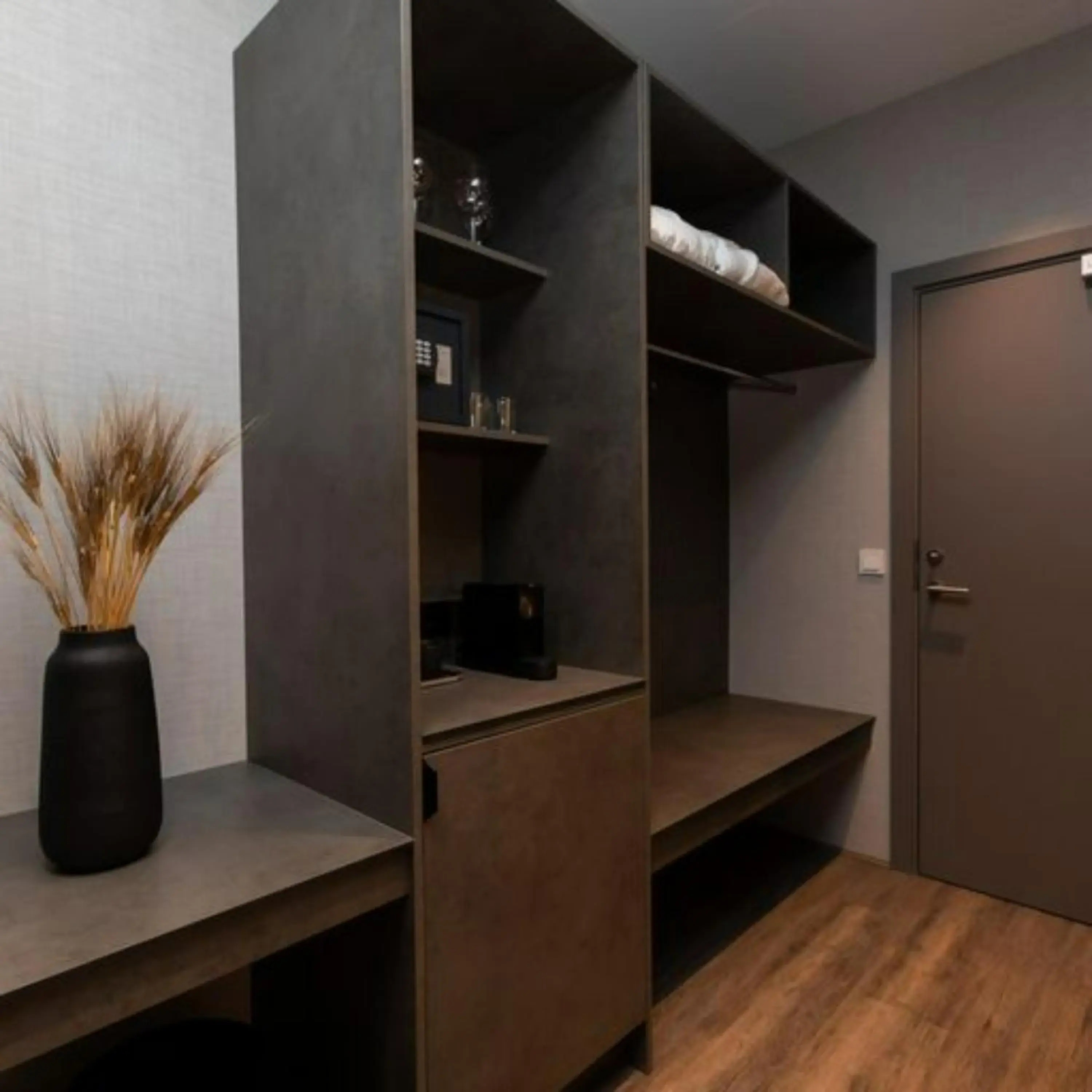 Facade/entrance in Hotel Halond Facade/entrance in Hotel Halond