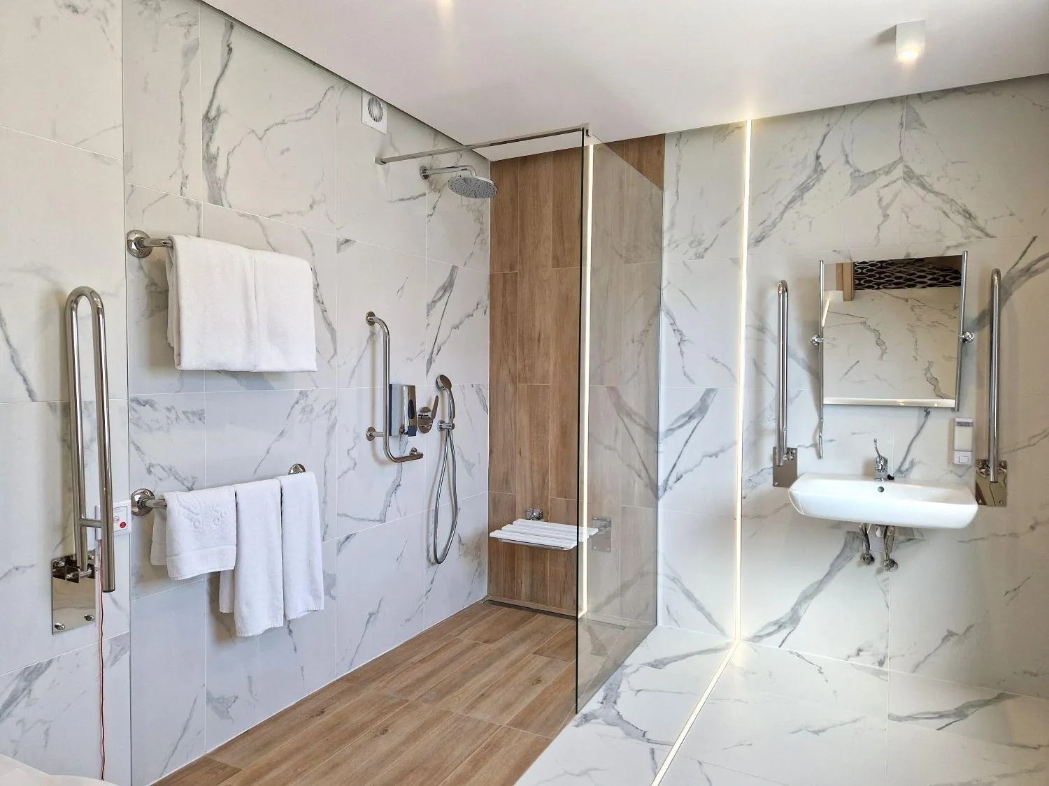 Facility for disabled guests in Citi Hotel's Warszawa-Falenty