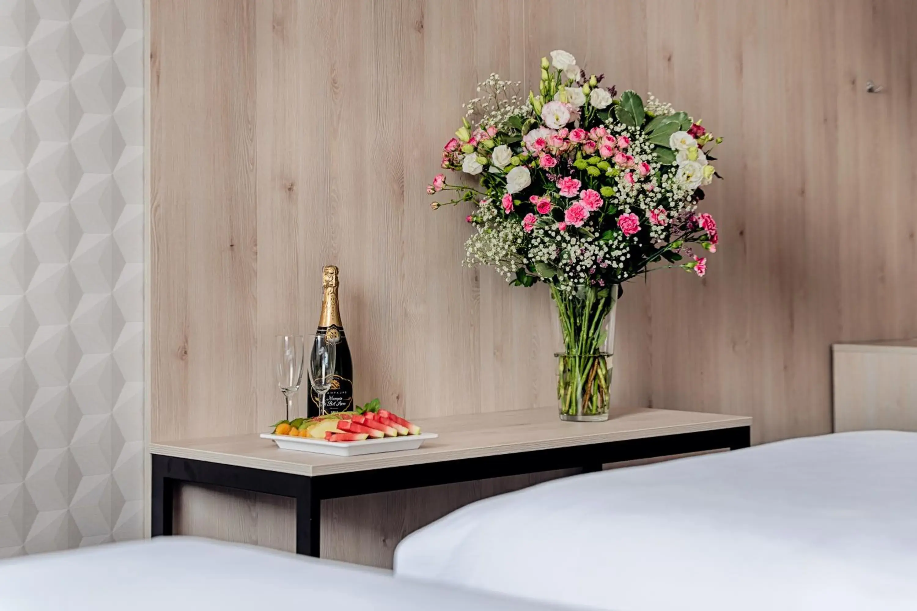 Photo of the whole room, Bed in Citi Hotel's Warszawa-Falenty Photo of the whole room, Bed in Citi Hotel's Warszawa-Falenty