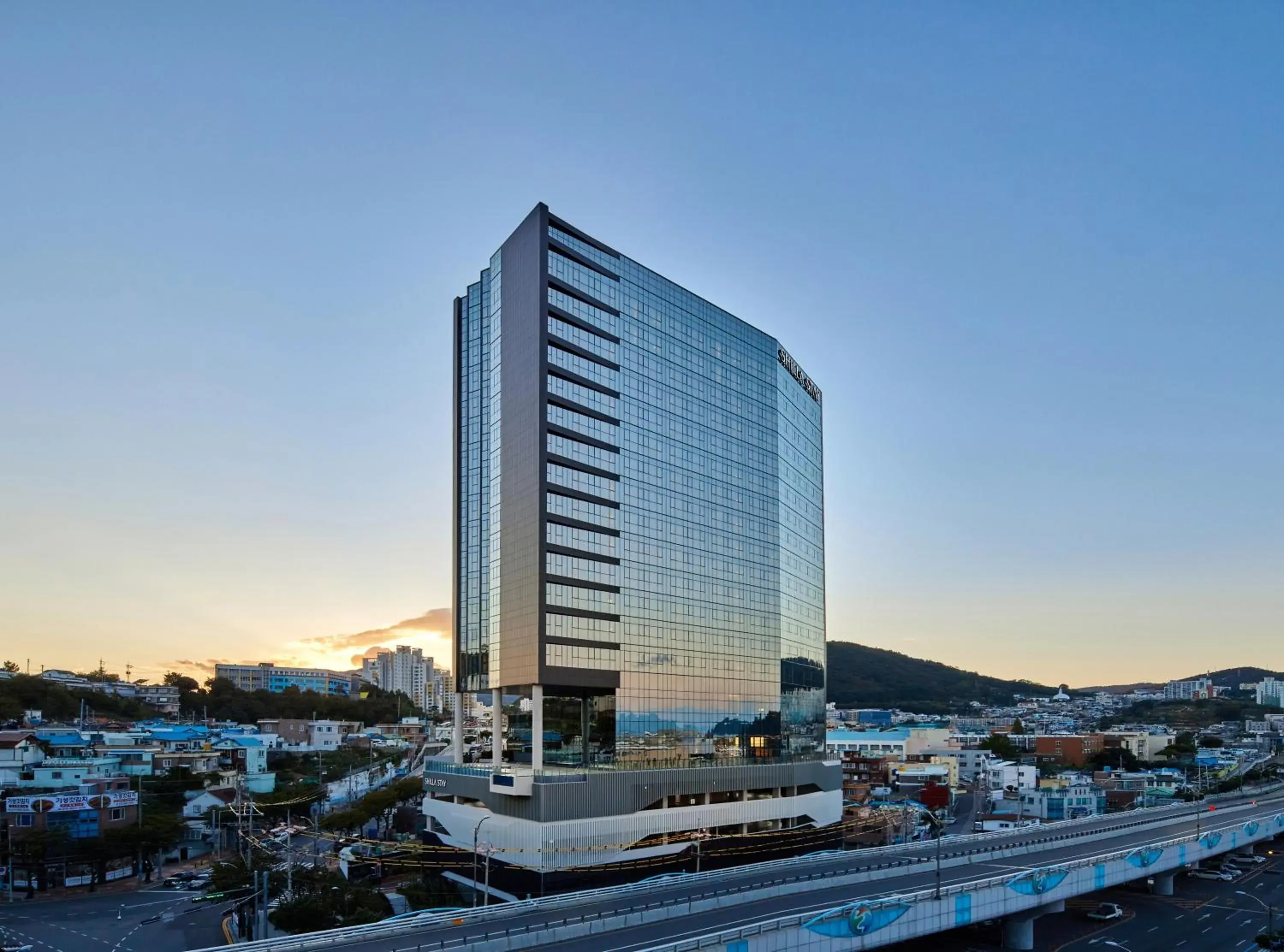 Property building in Shilla Stay Yeosu Expo Station Property building in Shilla Stay Yeosu Expo Station