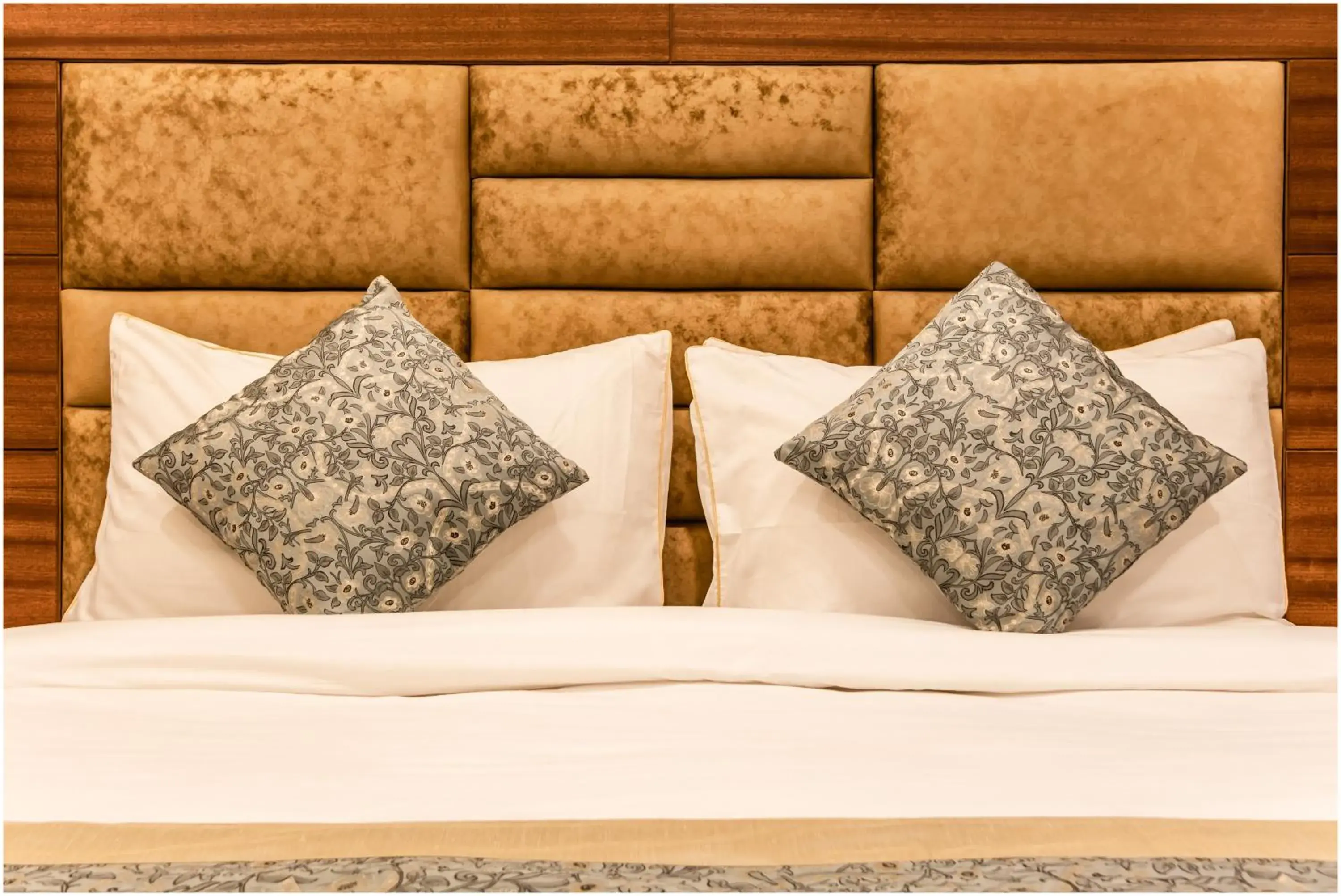 Bed in The Gawaling ladakh Bed in The Gawaling ladakh