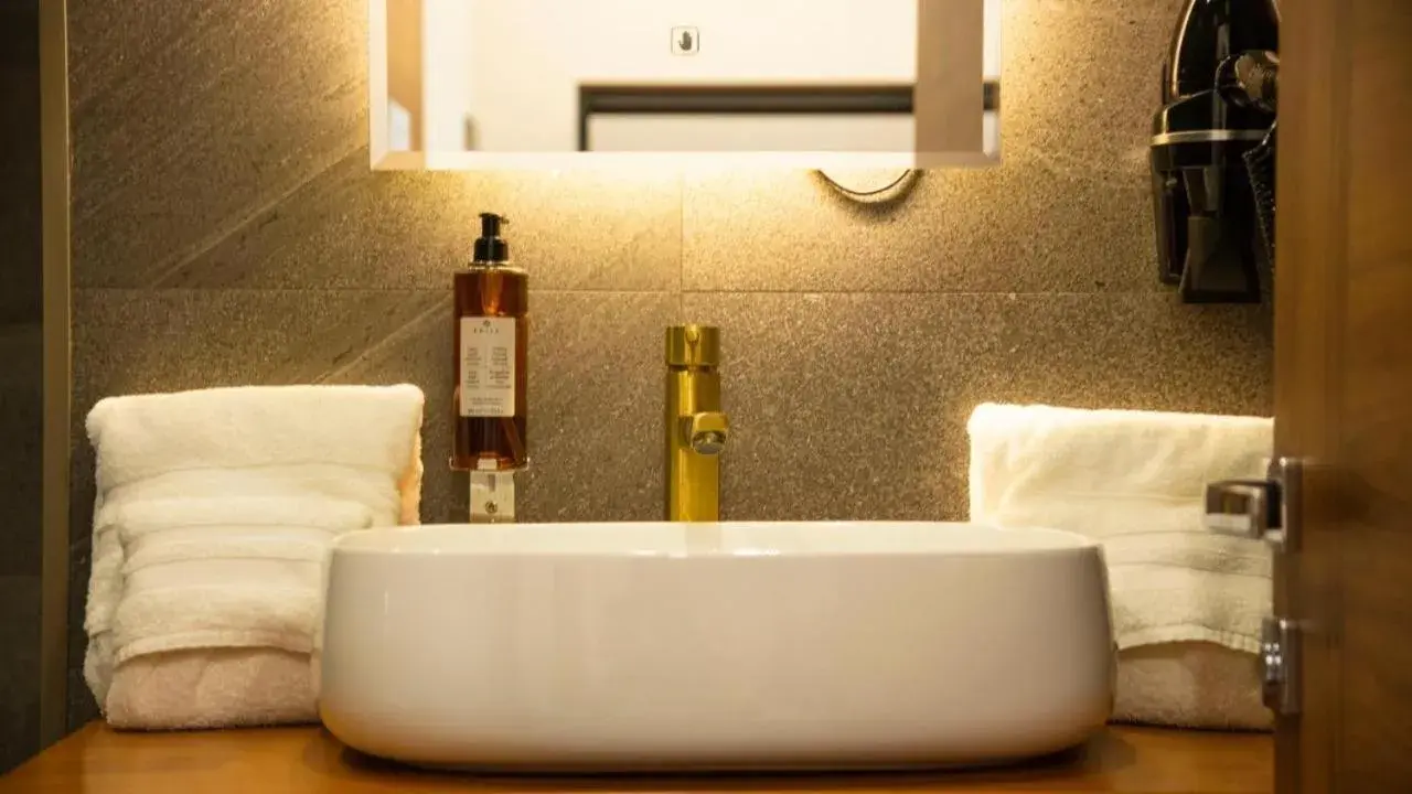 Budget Double or Twin Room in TownHouse Tbilisi Boutique Hotel Budget Double or Twin Room in TownHouse Tbilisi Boutique Hotel