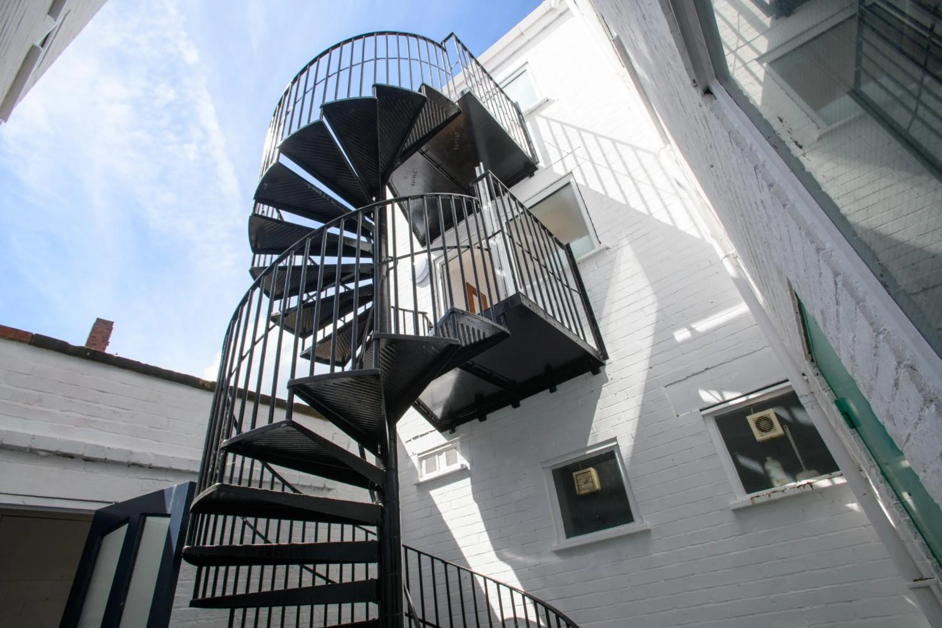 Spacious City Center 2 Bed Apartment Free Wifi