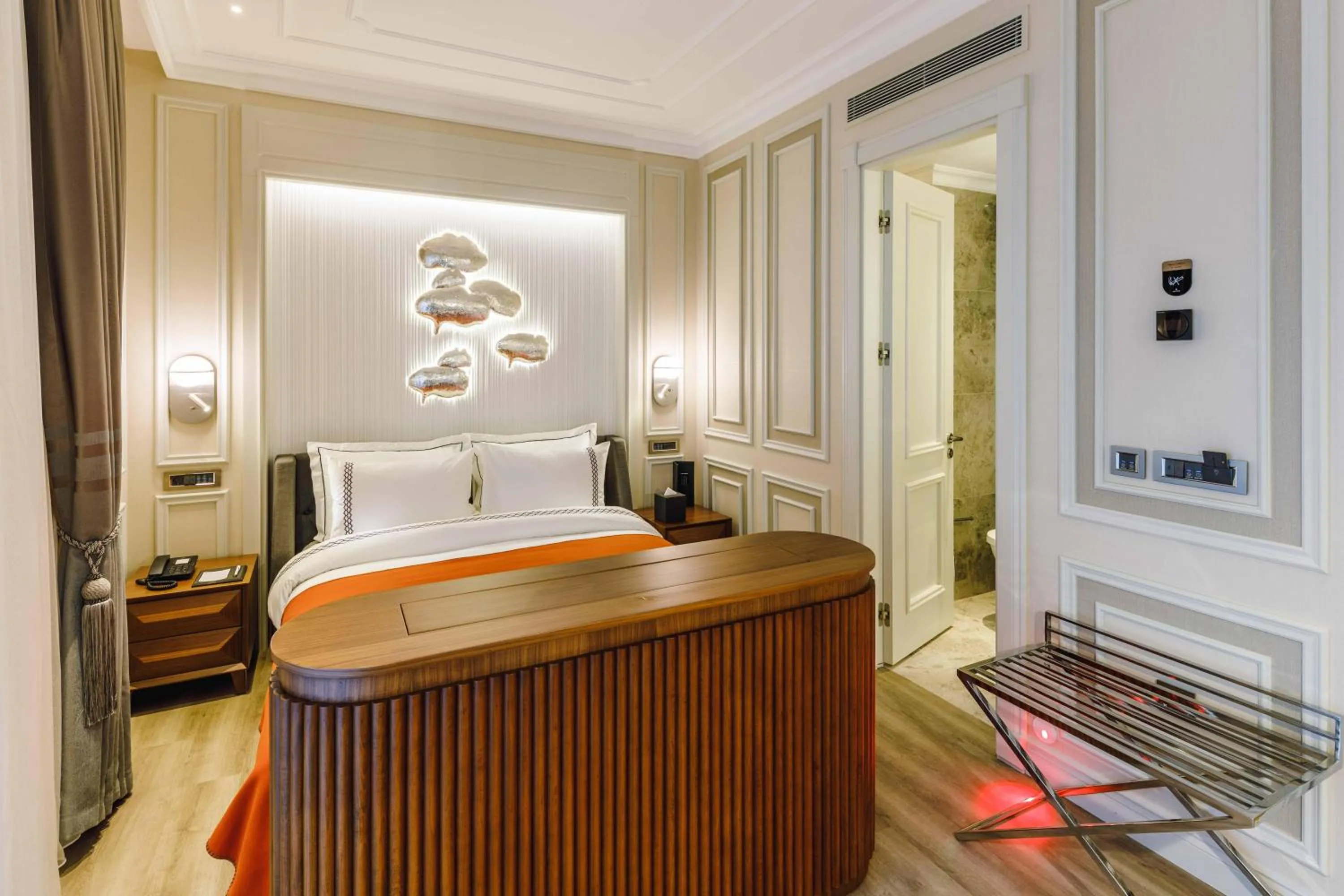 Photo of the whole room, Bed in Amiral Palace Hotel Boutique Class