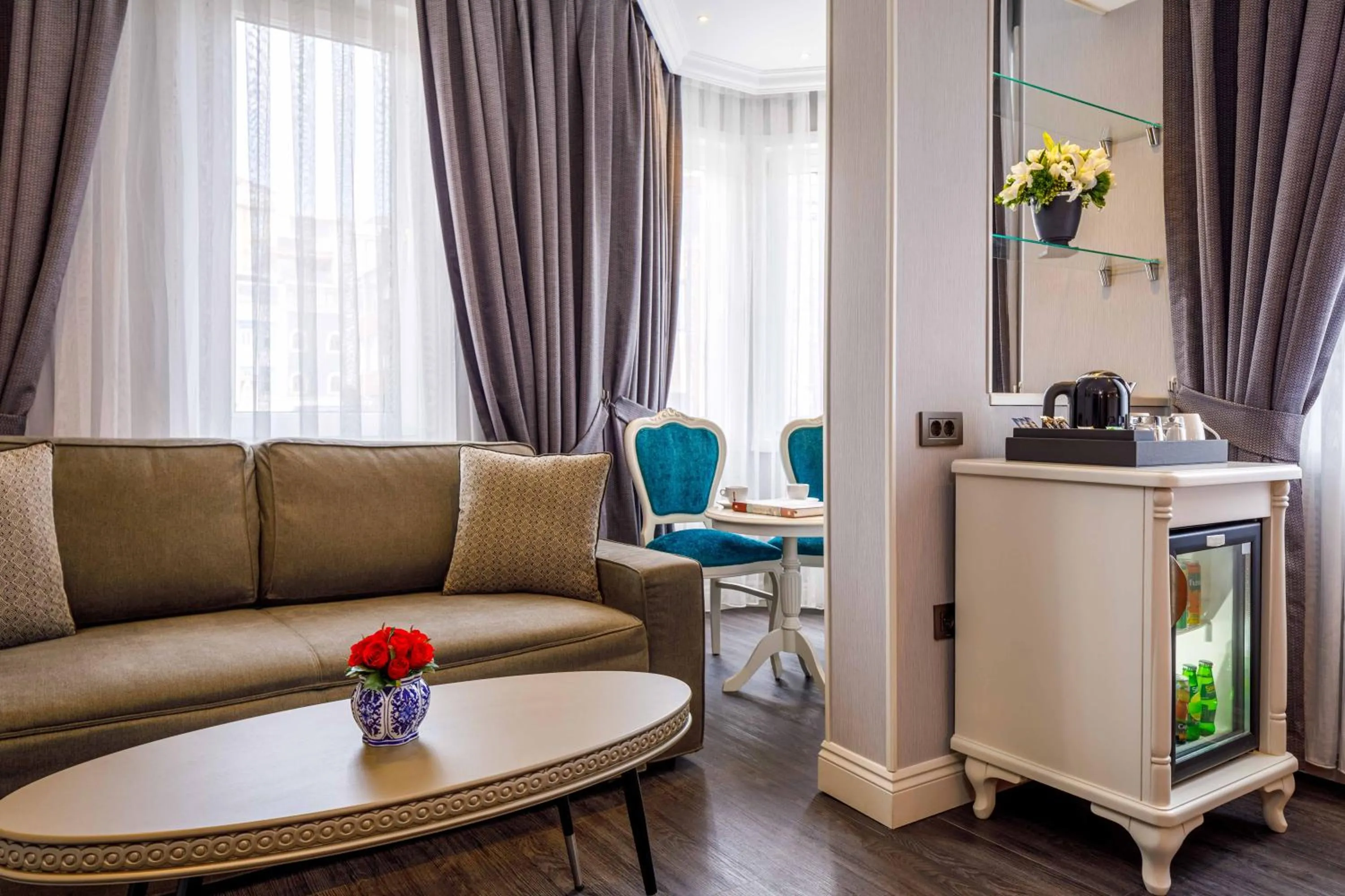 Seating area in Amiral Palace Hotel Boutique Class