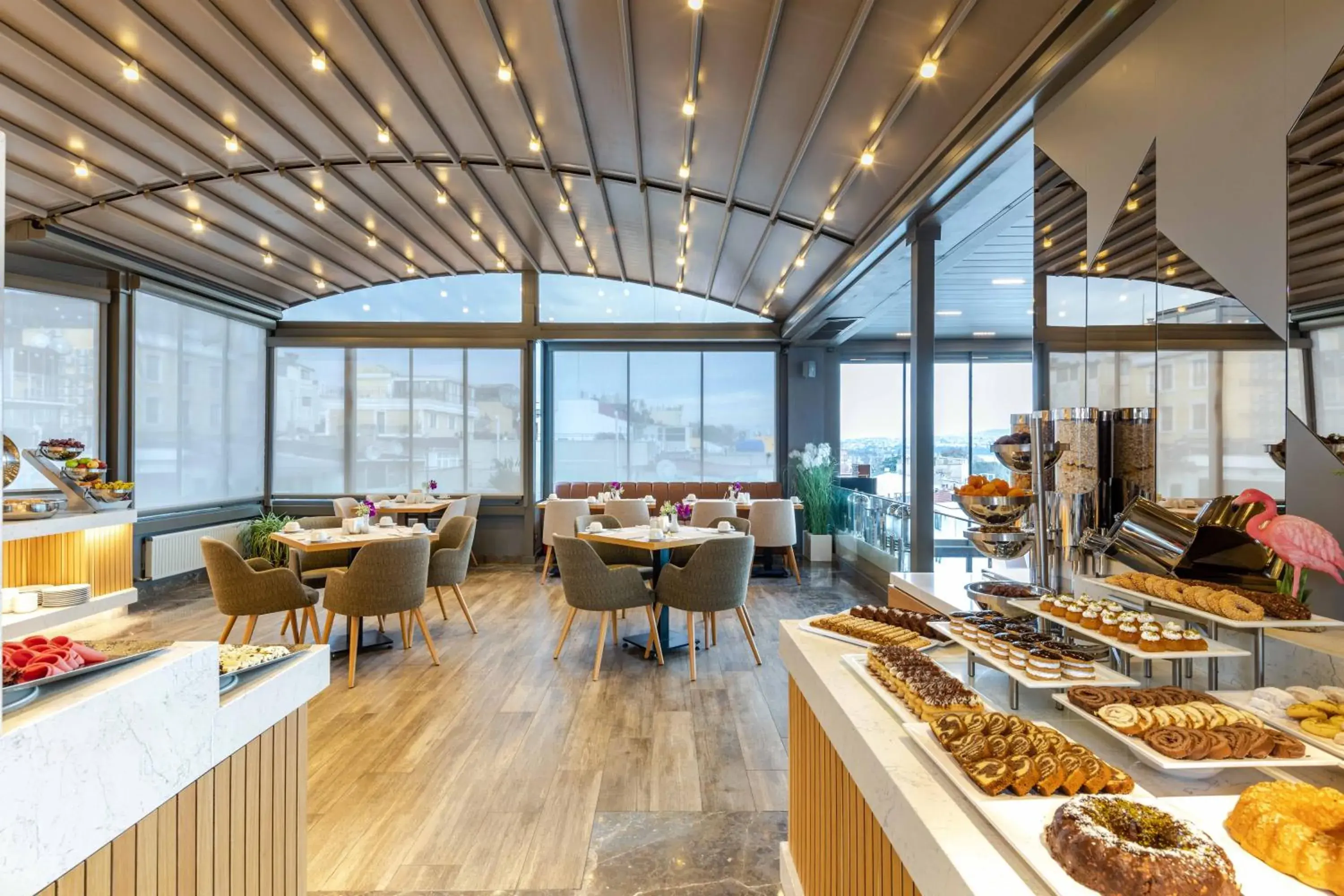 Restaurant/places to eat in Amiral Palace Hotel Boutique Class Restaurant/places to eat in Amiral Palace Hotel Boutique Class