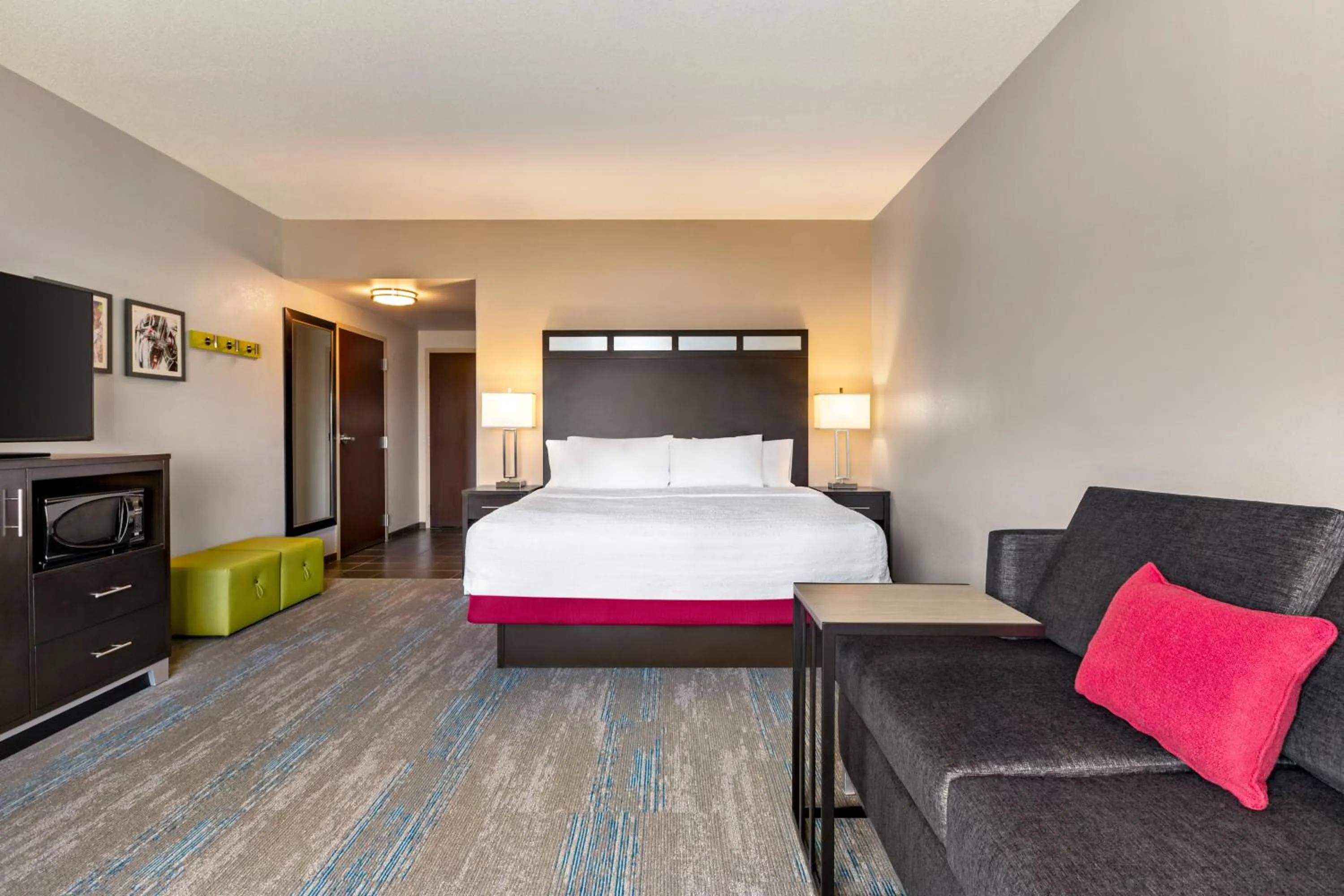 Bedroom, Bed in Hampton Inn & Suites York South