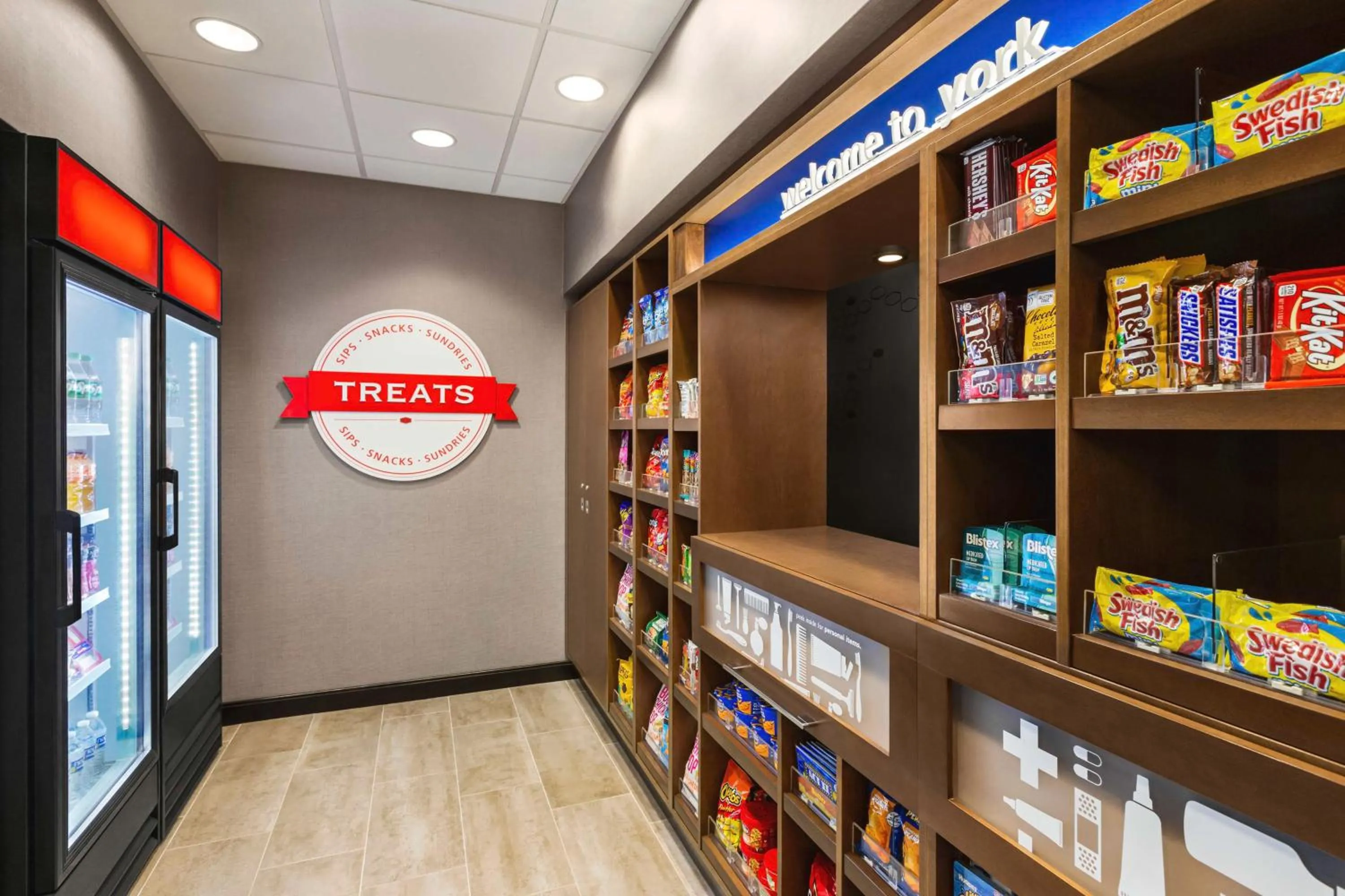 Restaurant/places to eat in Hampton Inn & Suites York South