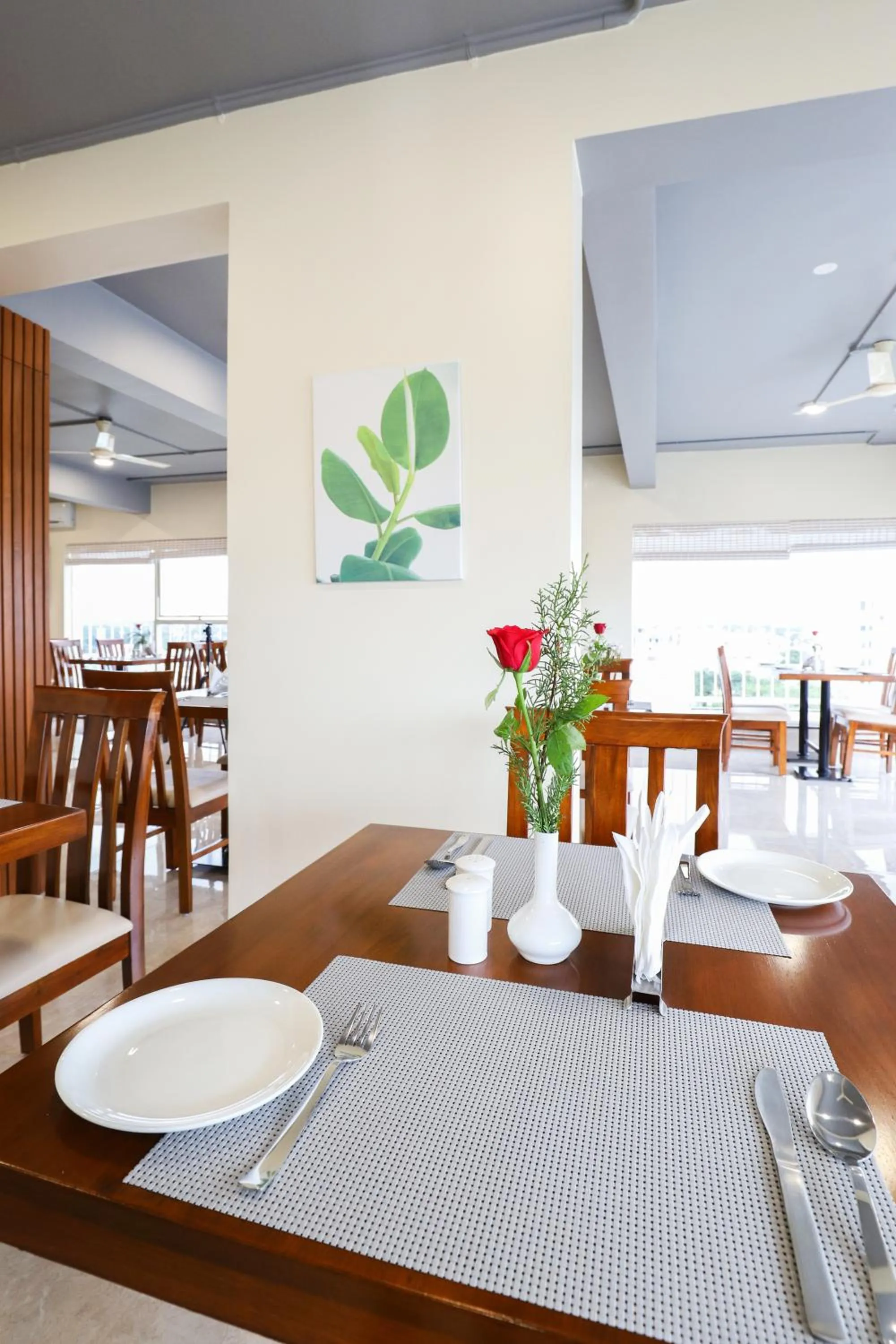 Restaurant/places to eat in Tattwa Grand