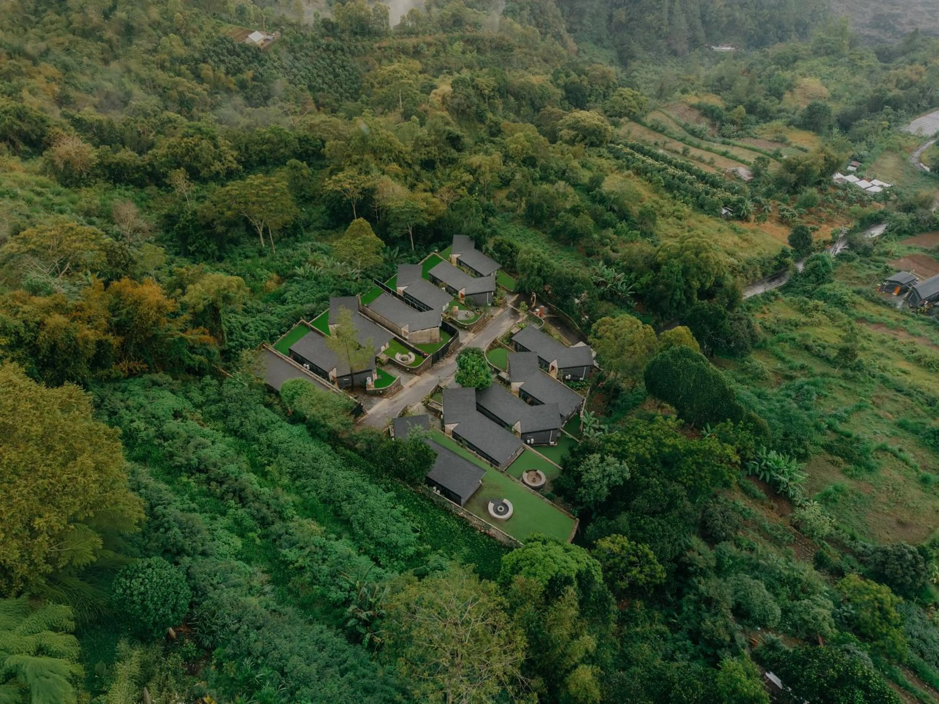 Property building in Desa Oculus