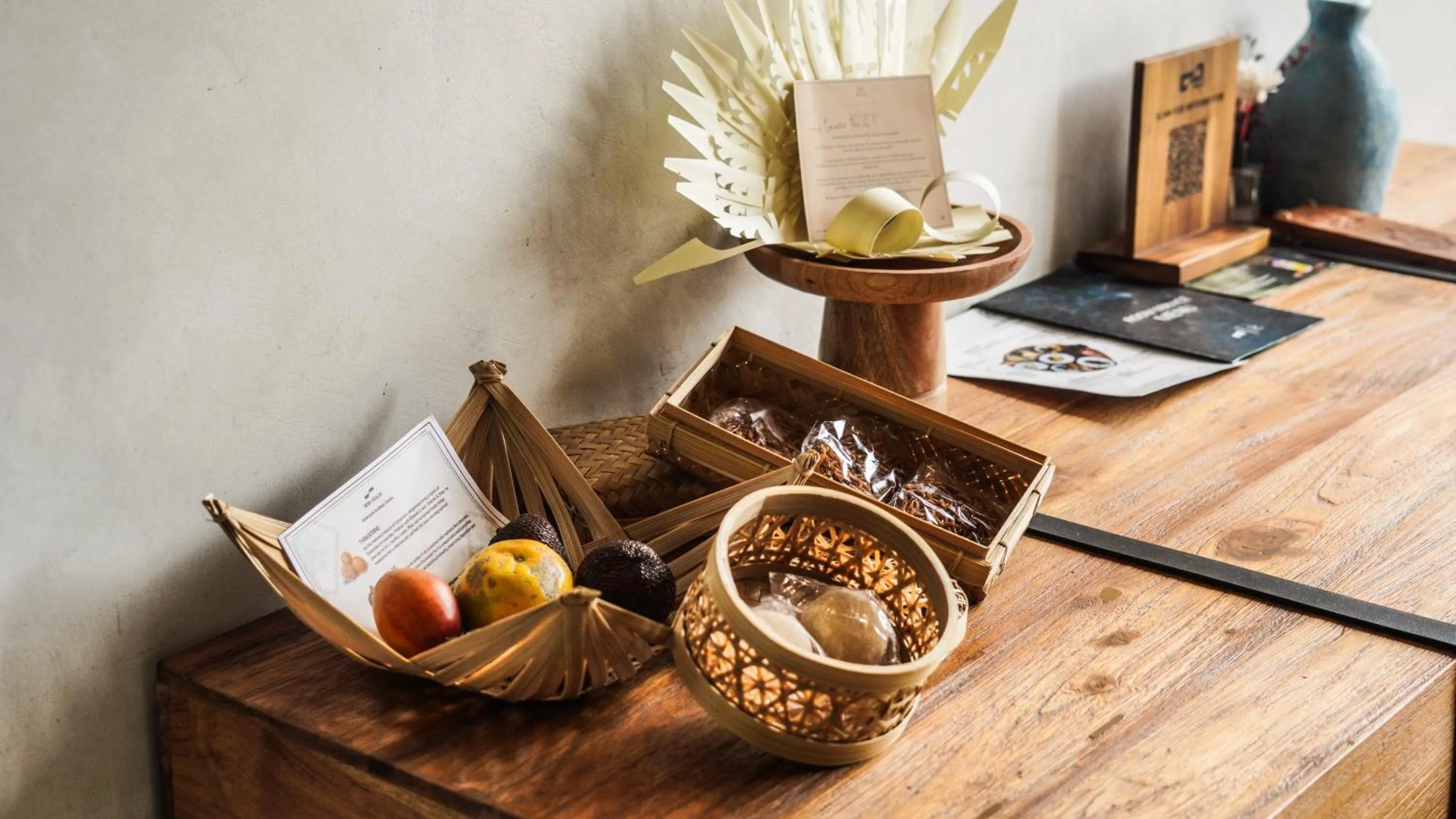 Food and drinks in Desa Oculus