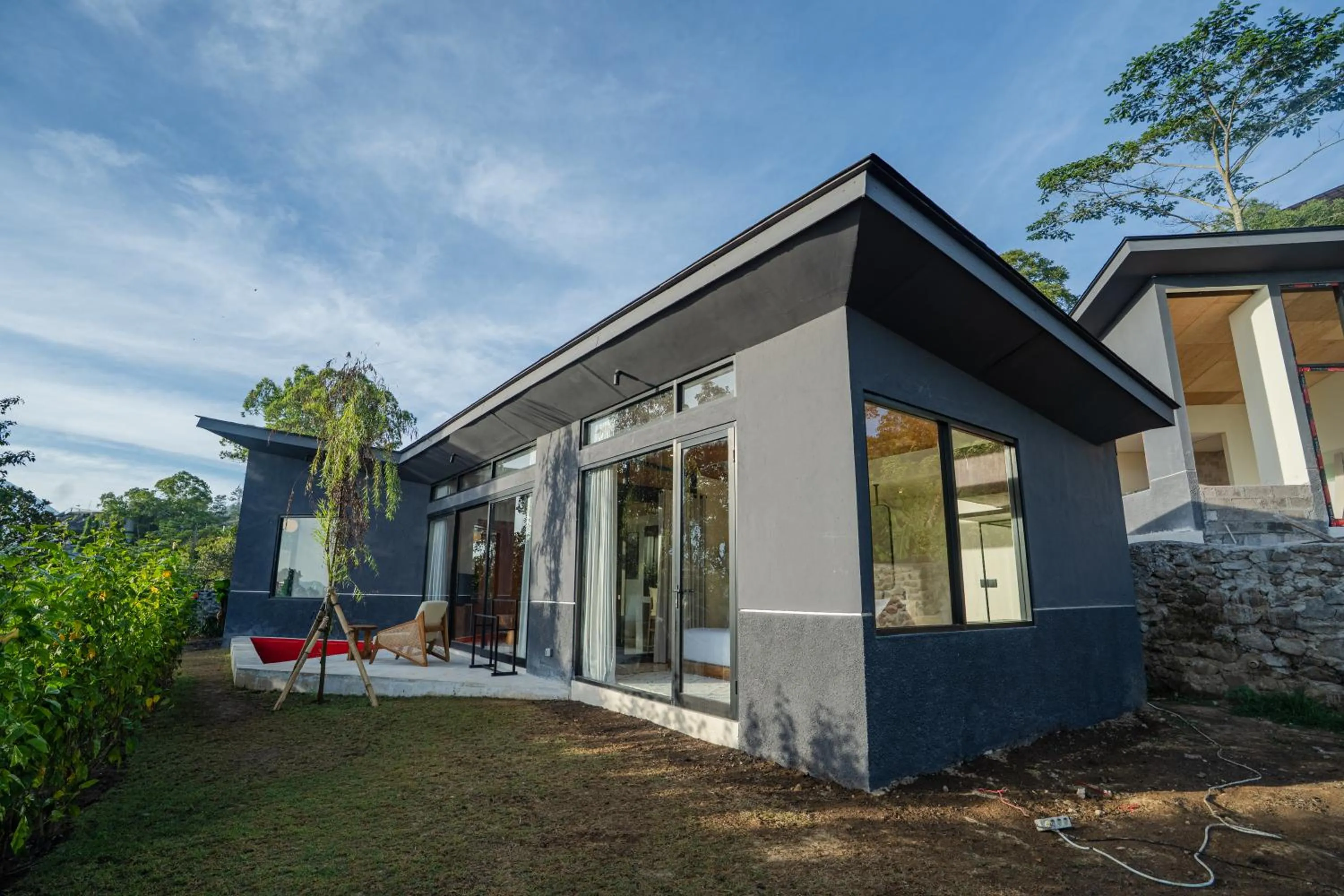 Property building in Desa Oculus