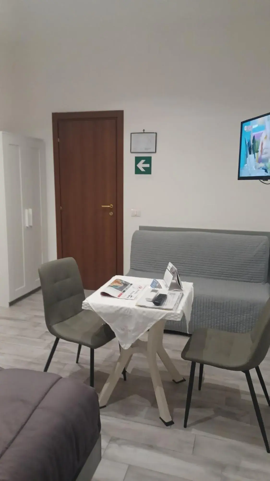 Mondo House Mondo House