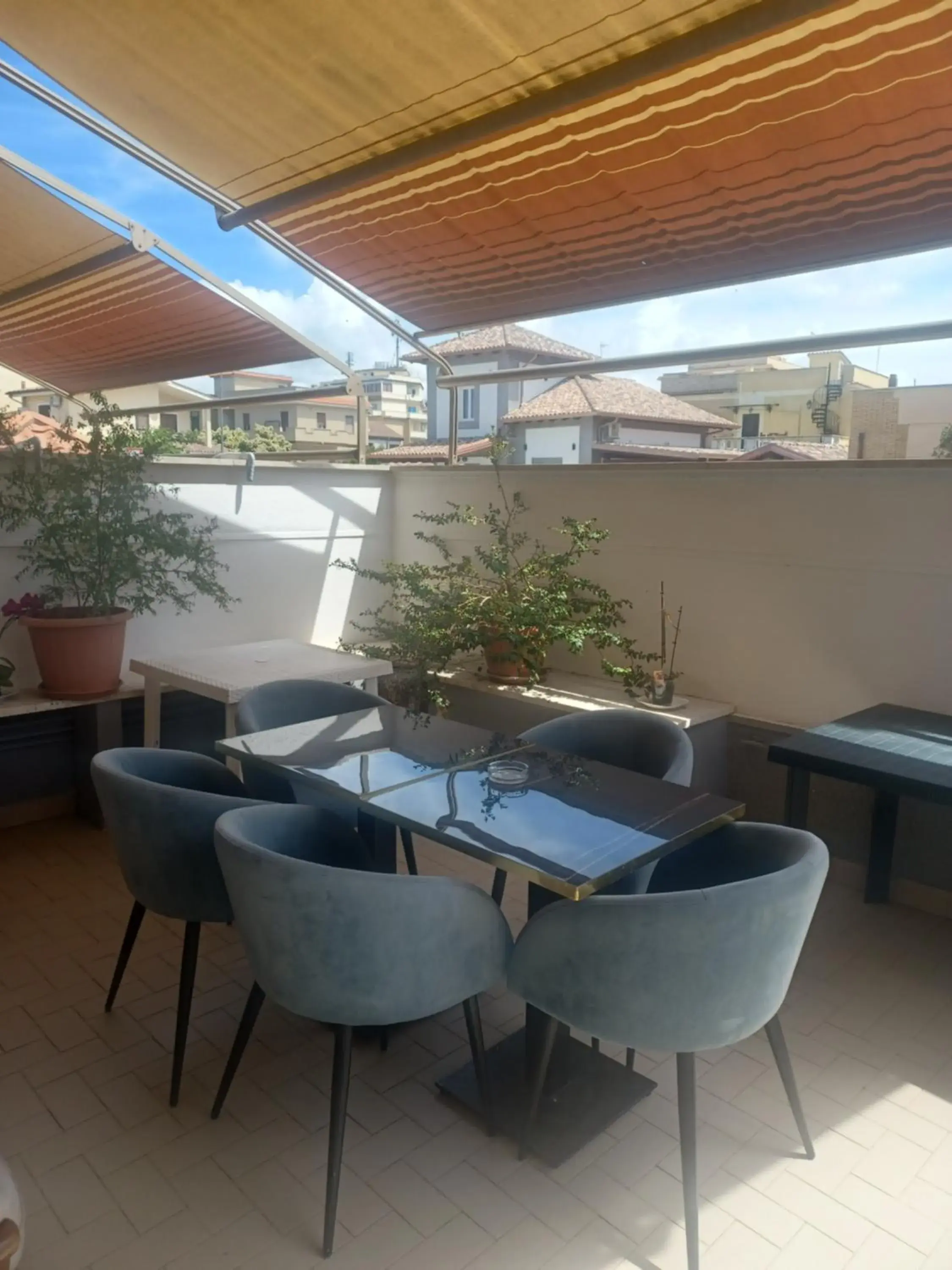 Breakfast in Mondo House Breakfast in Mondo House