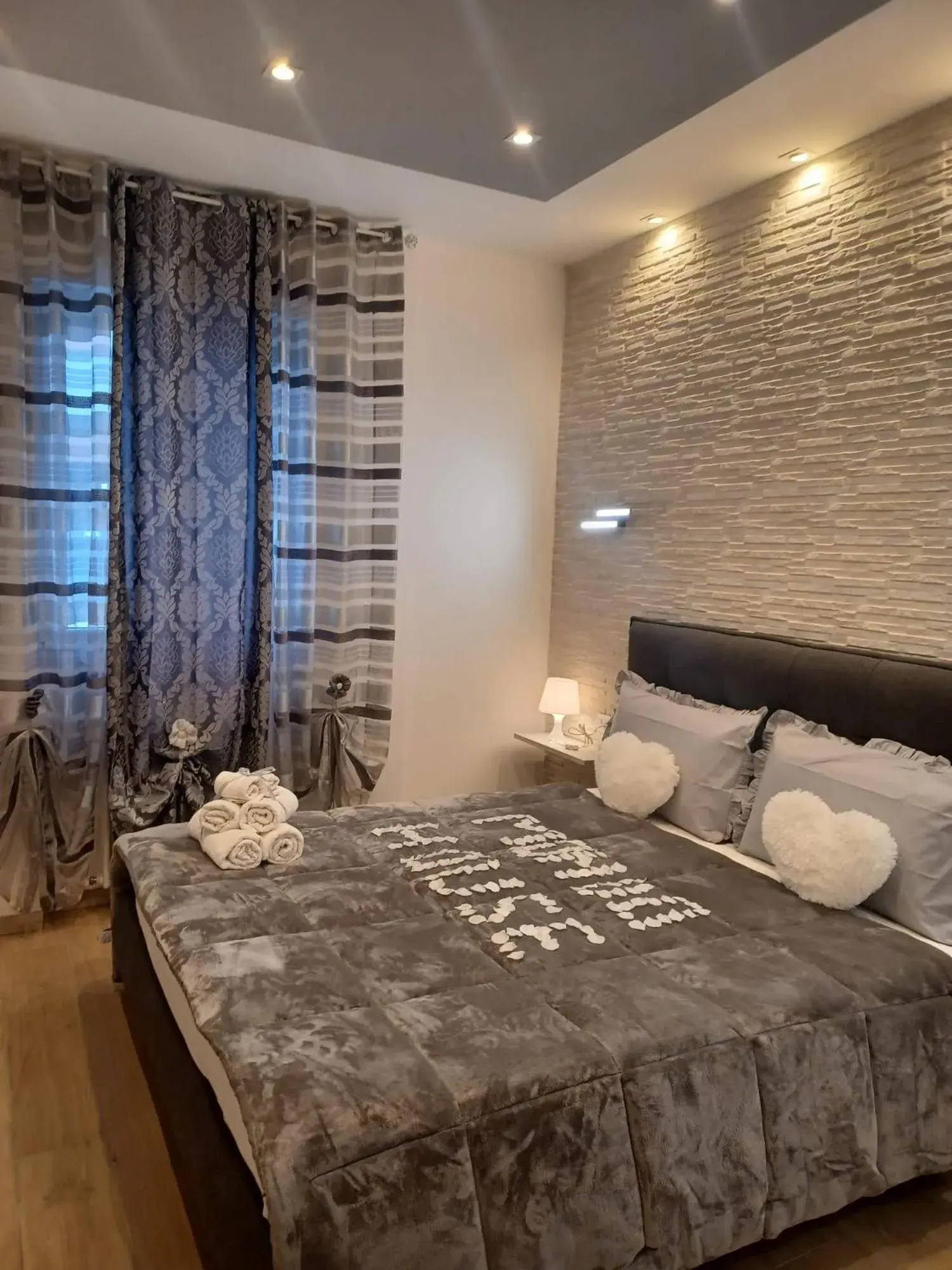 Bed in Mondo House Bed in Mondo House