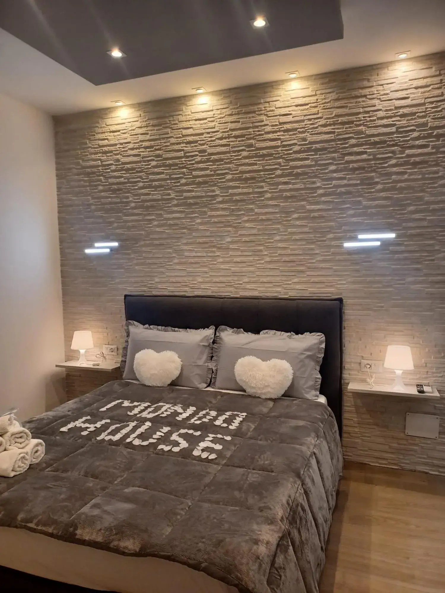 Bed in Mondo House Bed in Mondo House