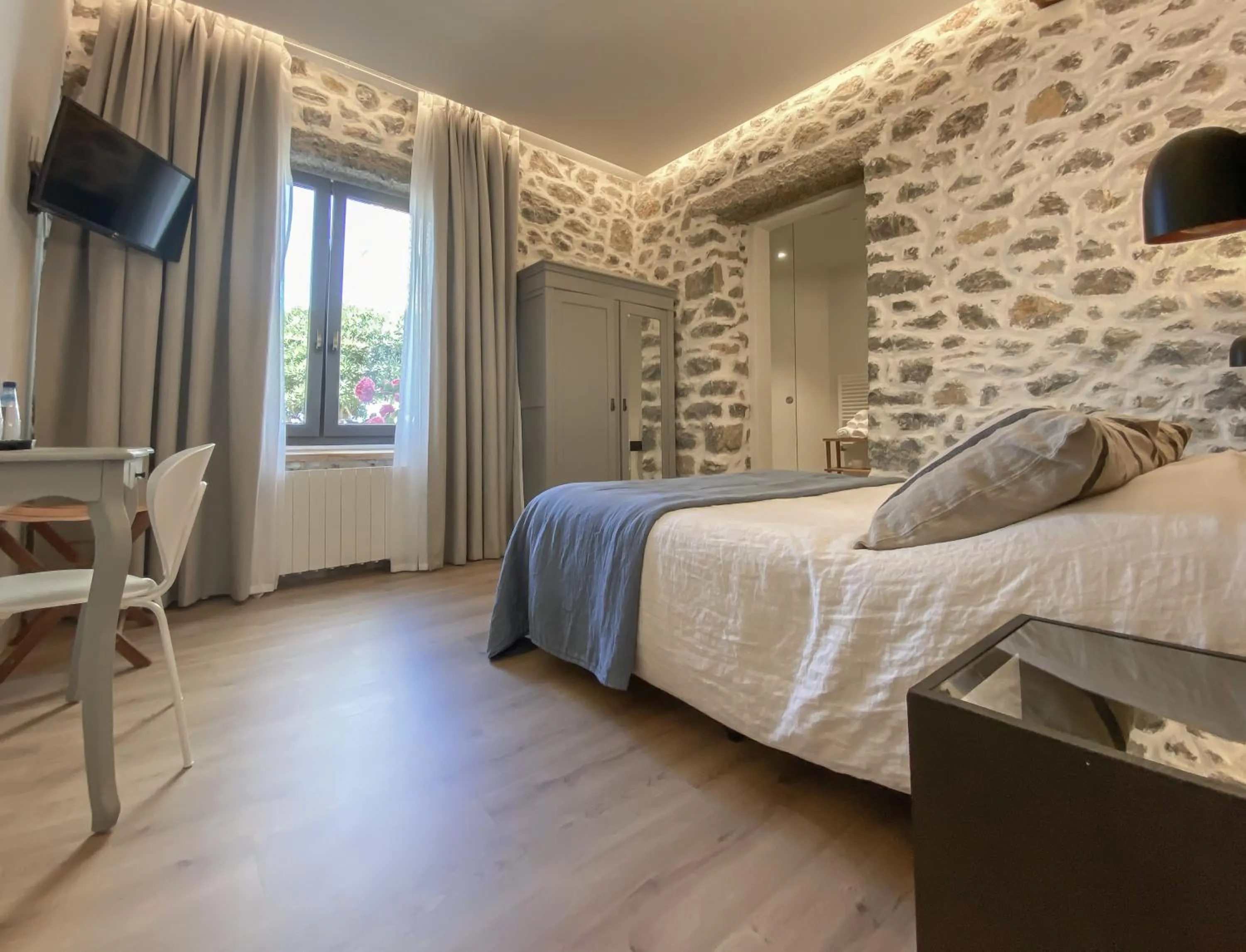 Bed in Hotel Arimune