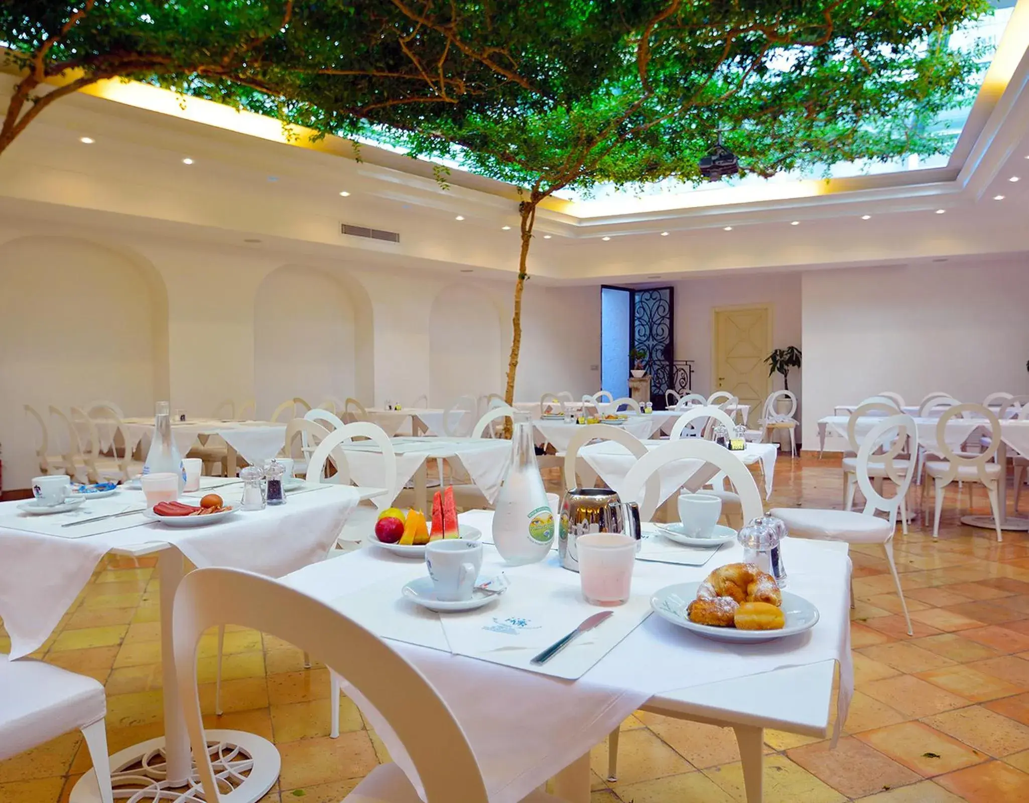 Restaurant/places to eat in Villa Romana Hotel & Spa Restaurant/places to eat in Villa Romana Hotel & Spa