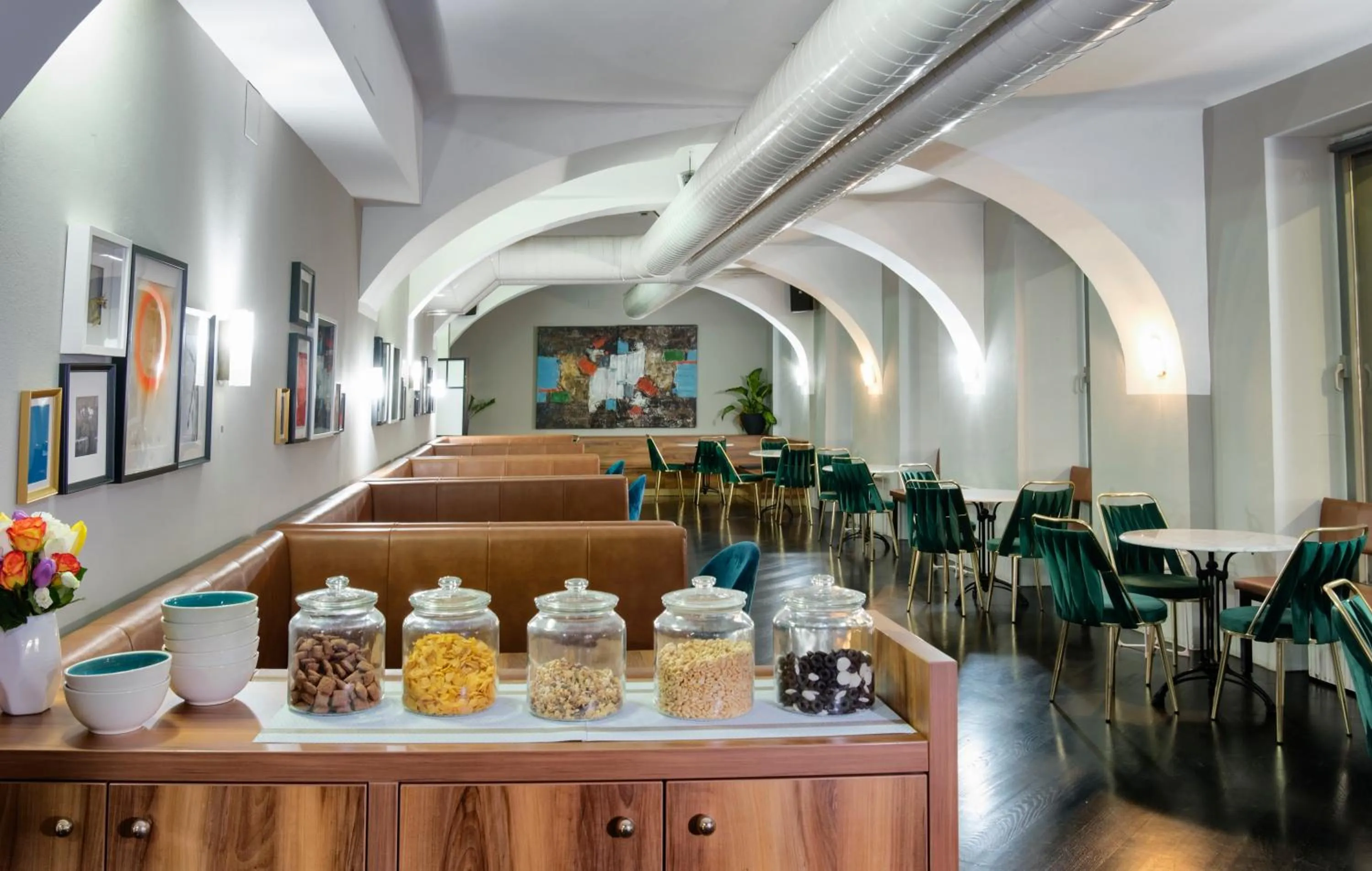 Restaurant/places to eat in Hotel George Vienna