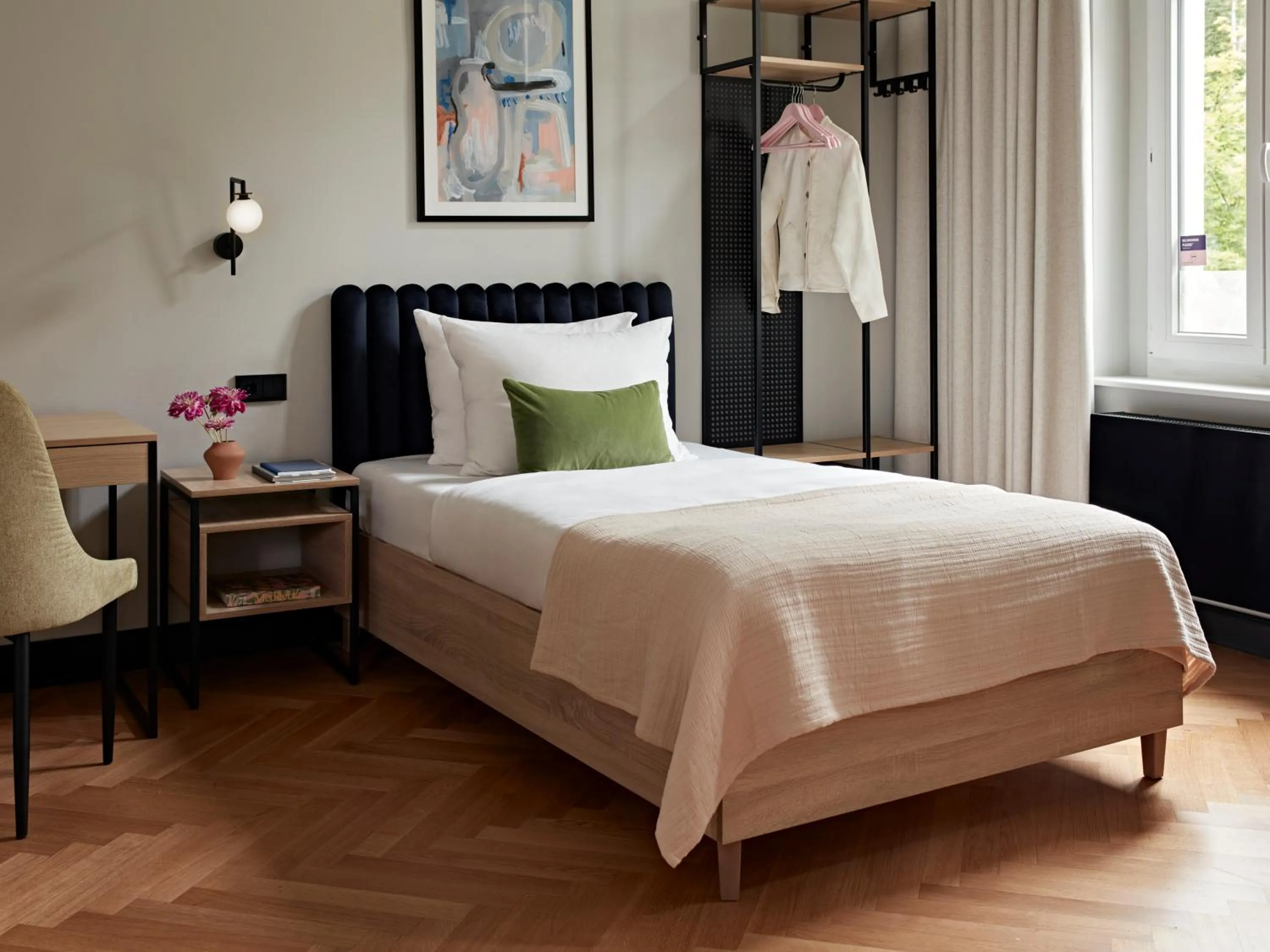 Bed in Numa Berlin Novela