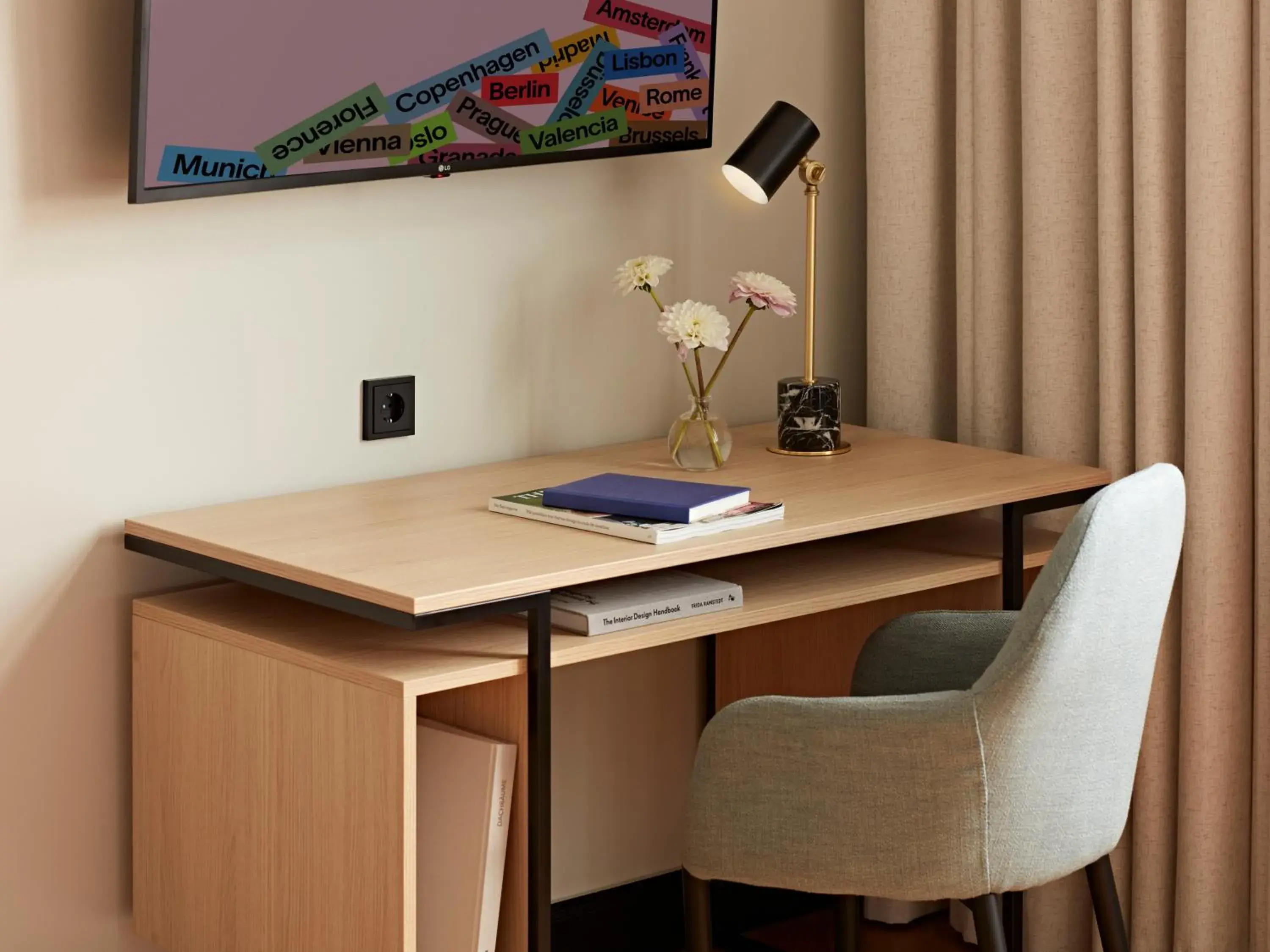 Bedroom in Numa Berlin Novela Bedroom in Numa Berlin Novela