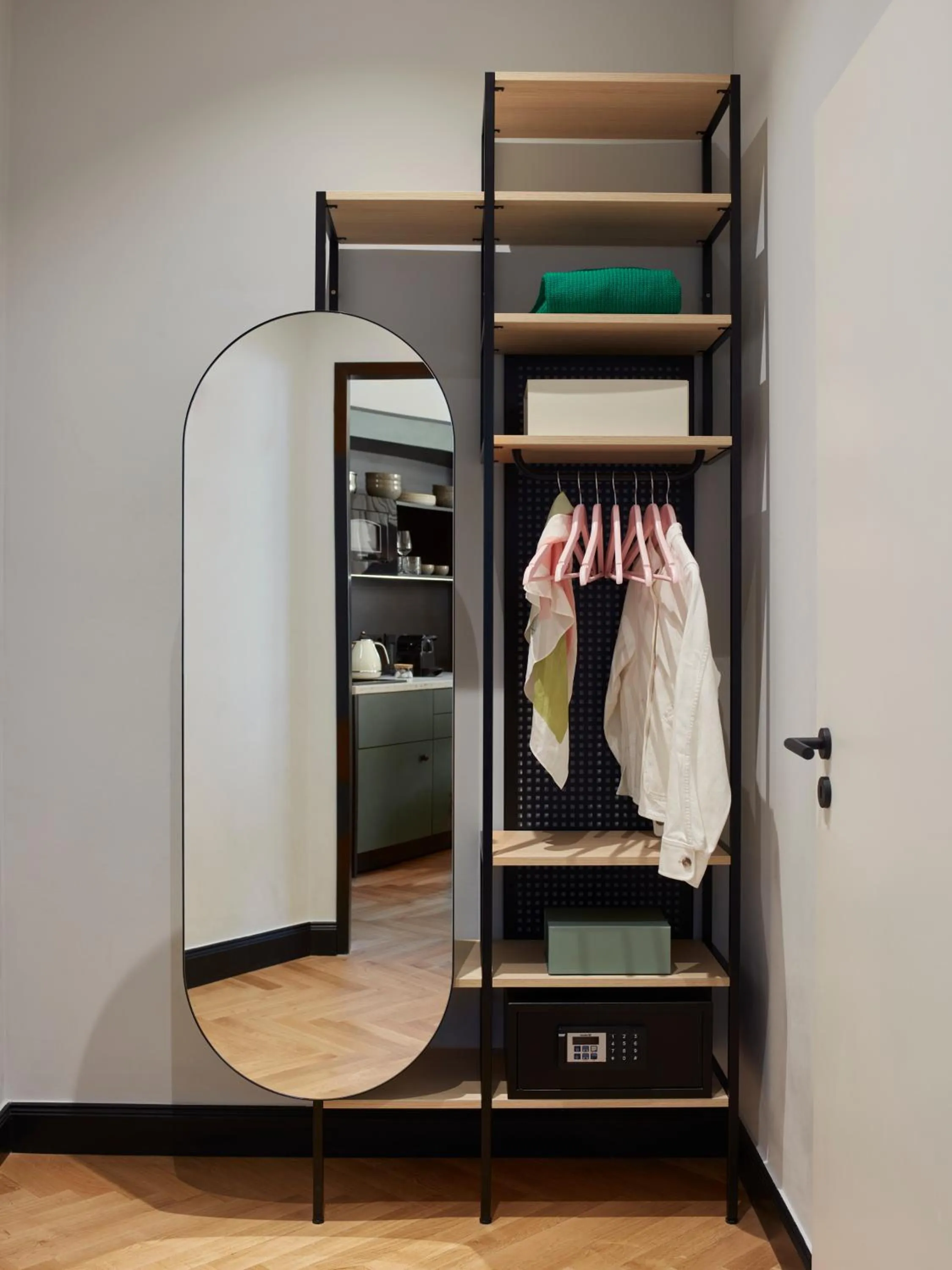 Bedroom in Numa Berlin Novela