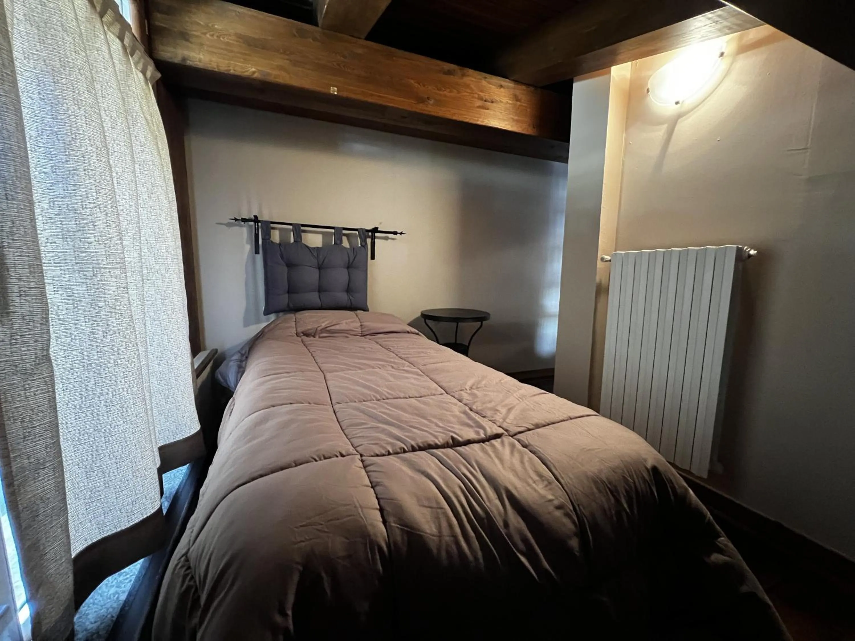 Bed in Chalet Edelweiss - Estella Hotel Collection