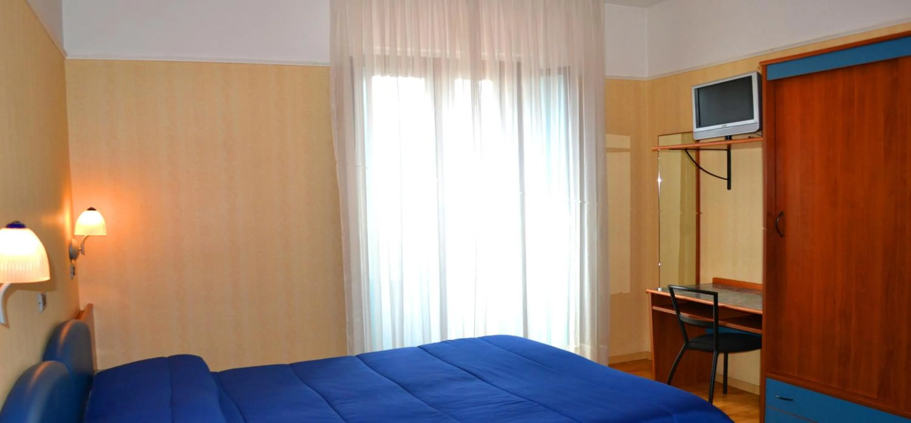 Other, Bed in Hotel Victoria