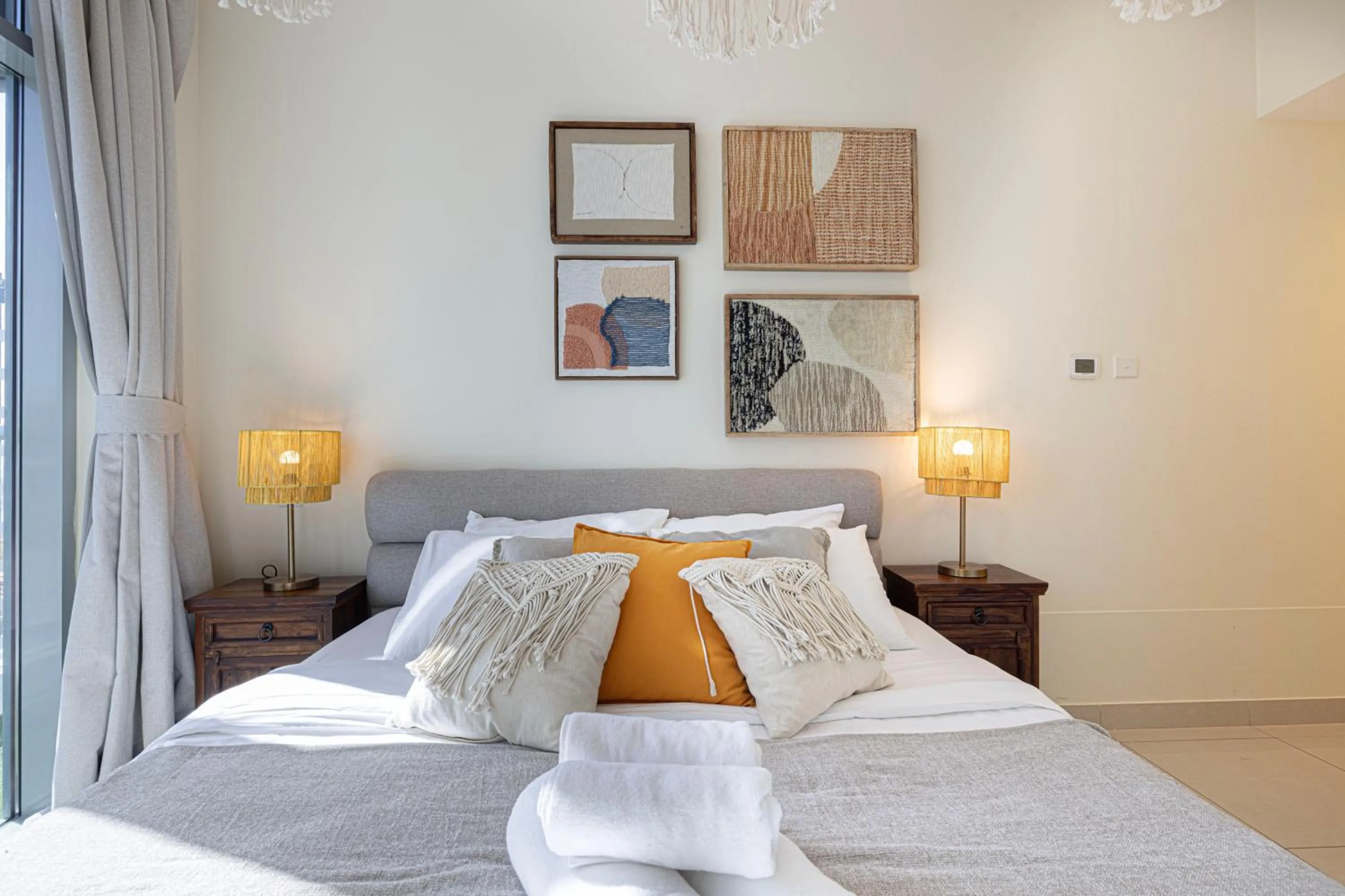 Bed in Stylish 3 bedrooms Boho-Style Home