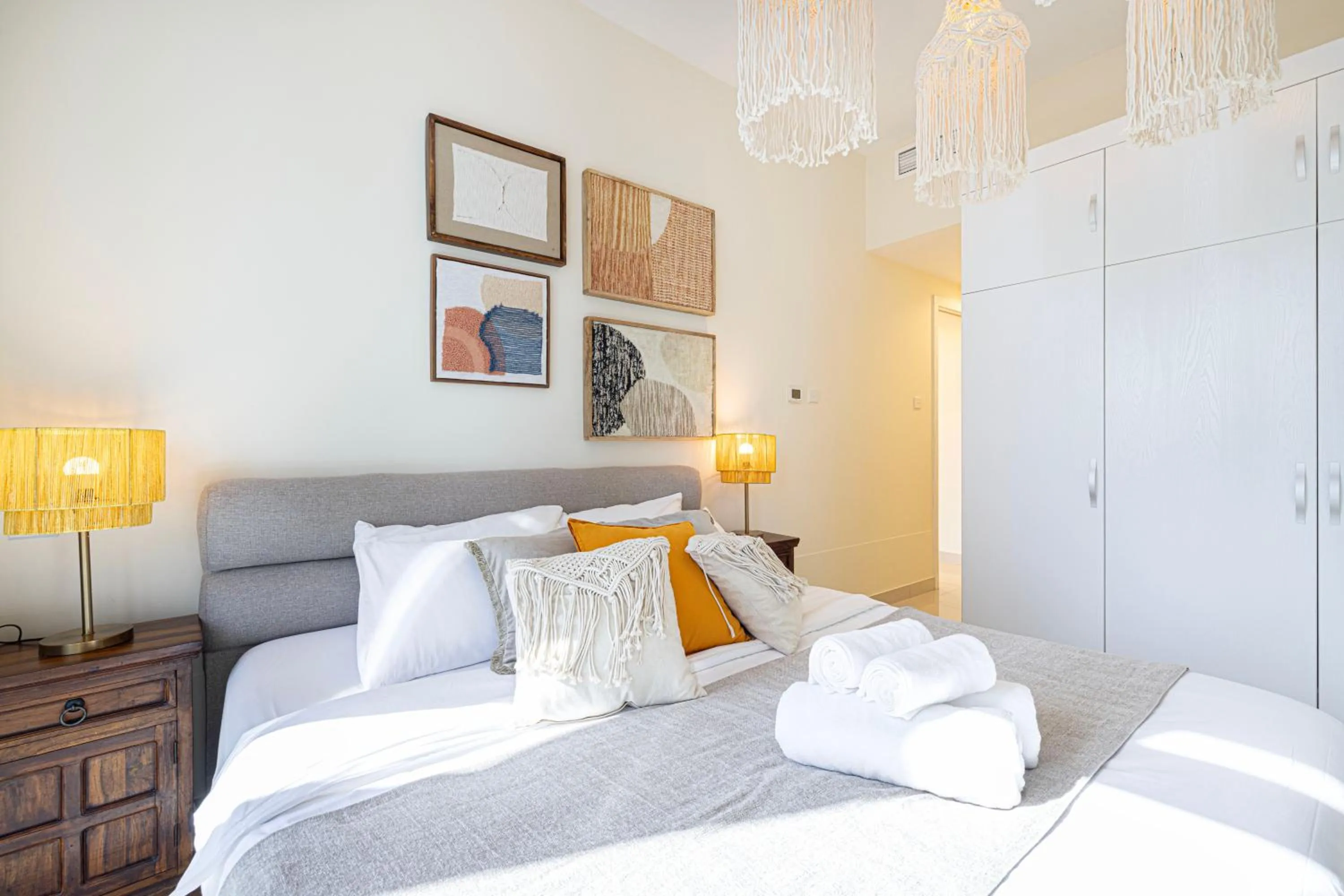 Bed in Stylish 3 bedrooms Boho-Style Home