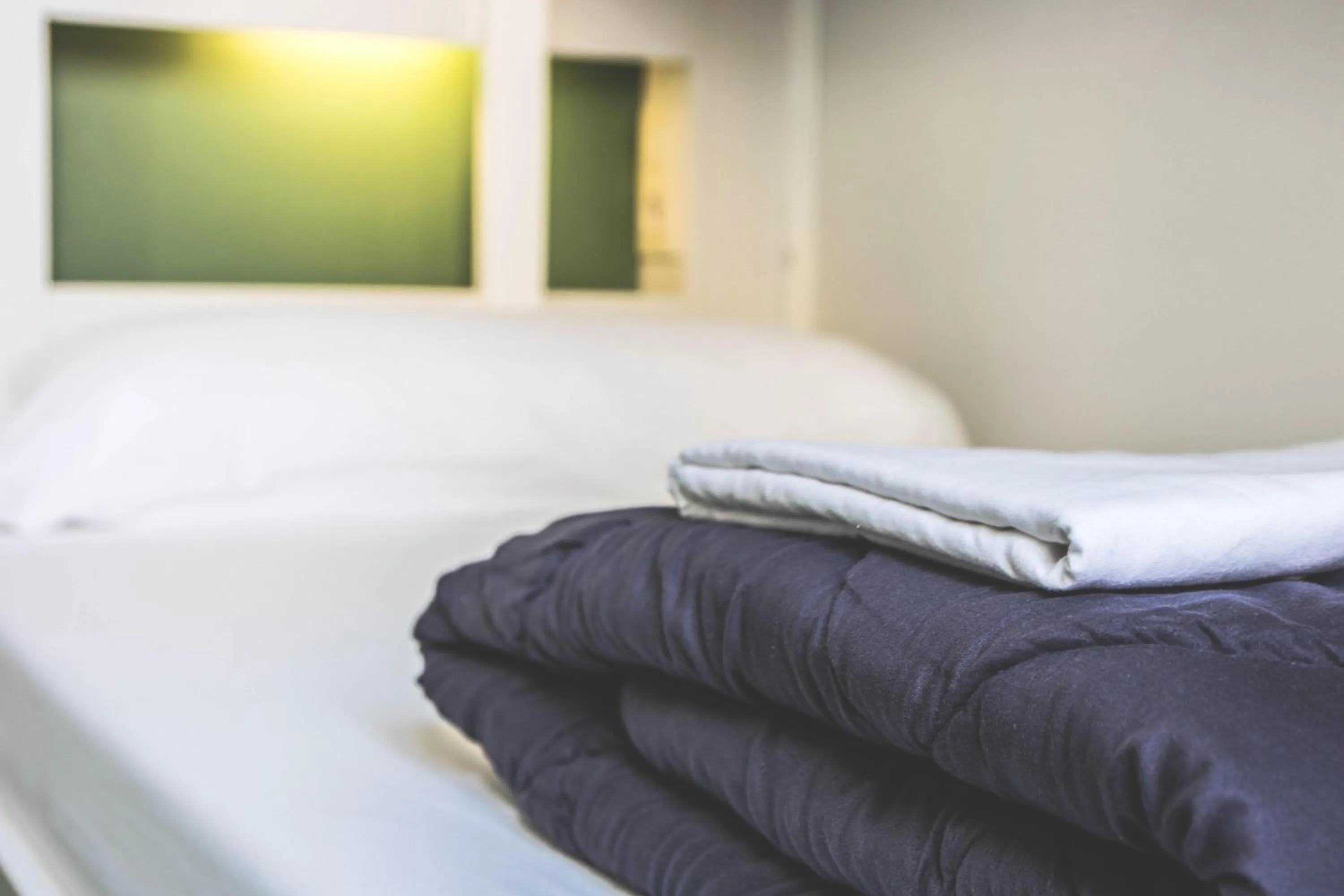 Decorative detail, Bed in Sant Jordi Hostels Rock Palace