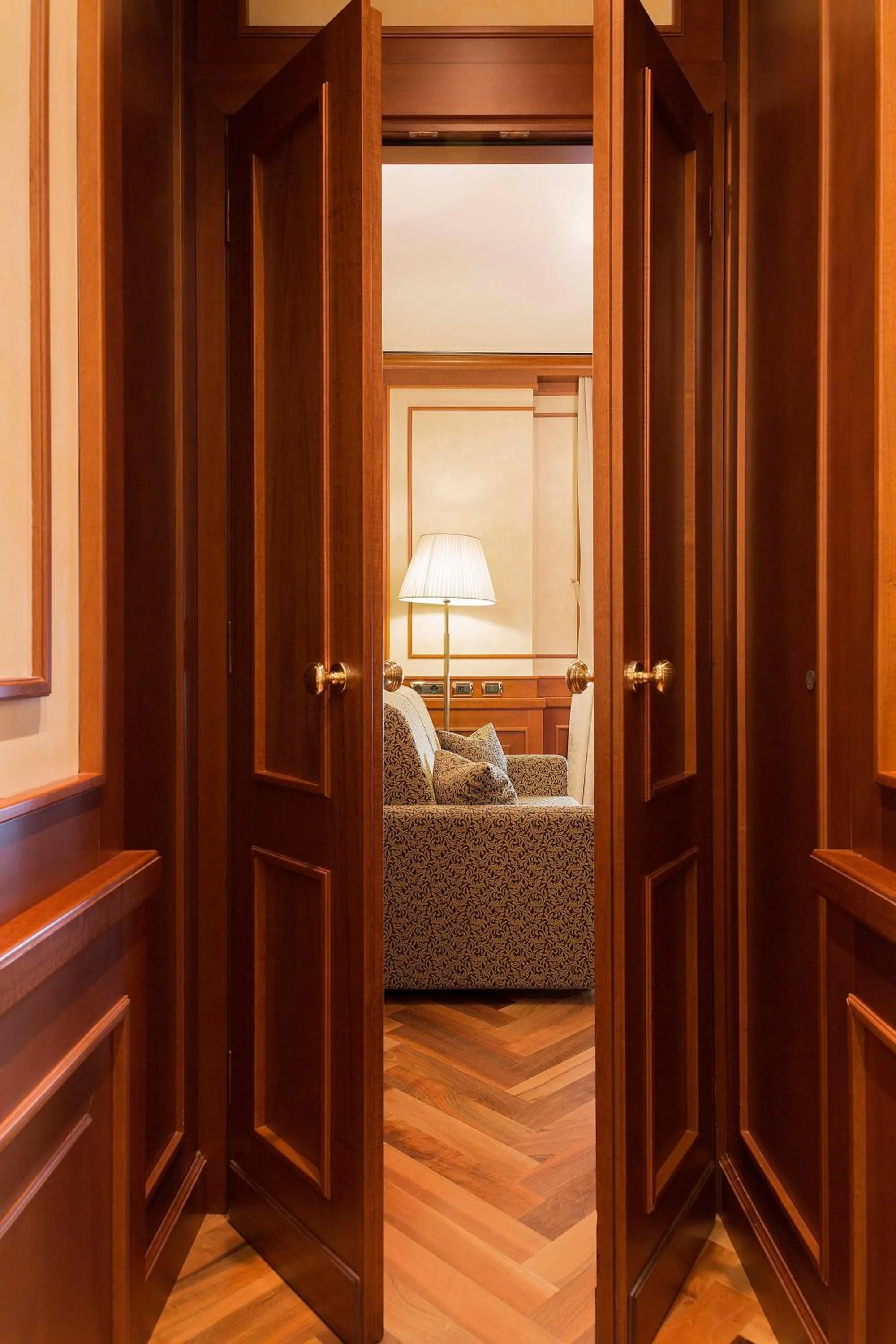 Living room, Bed in Hotel Manzoni