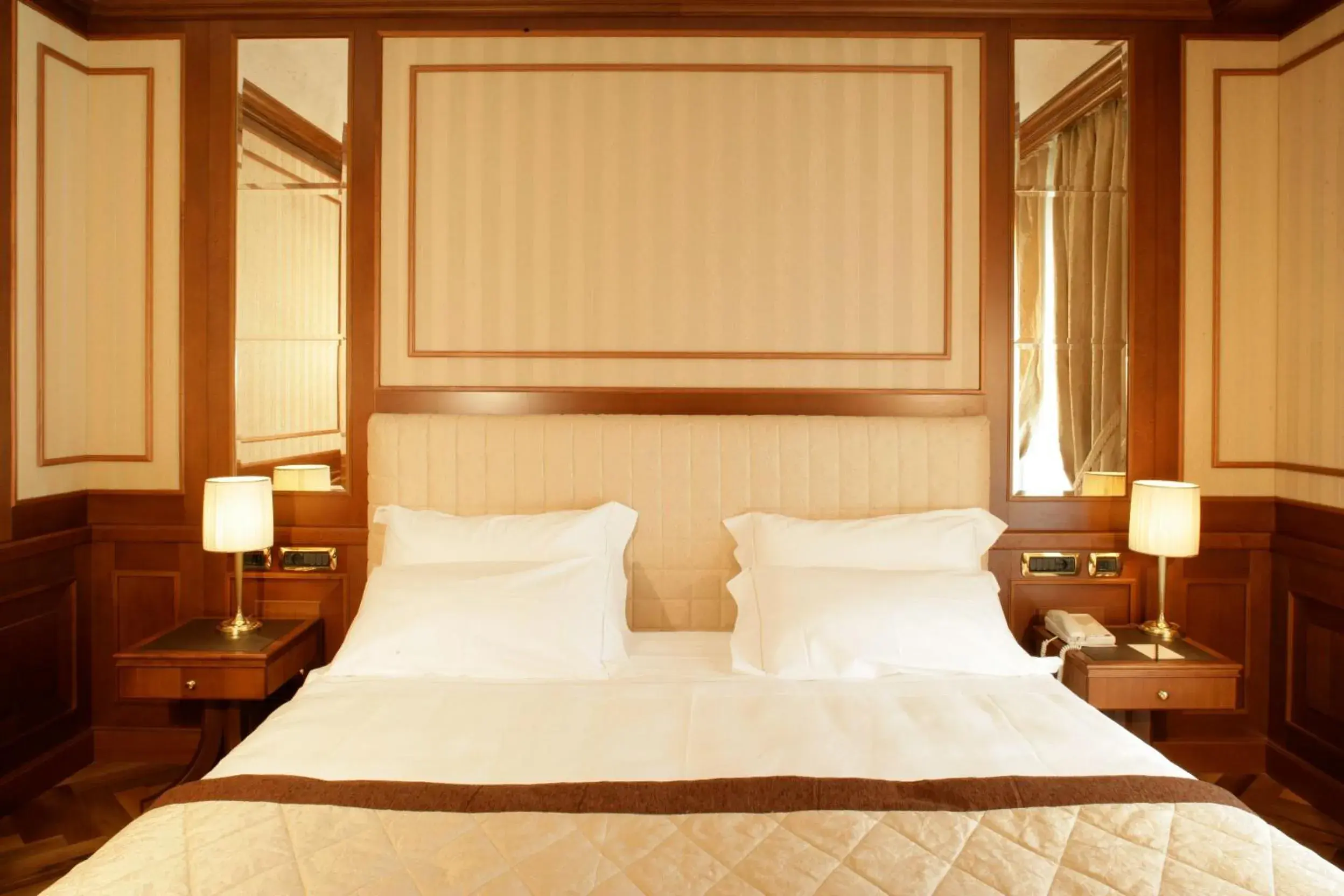 Bed in Hotel Manzoni Bed in Hotel Manzoni