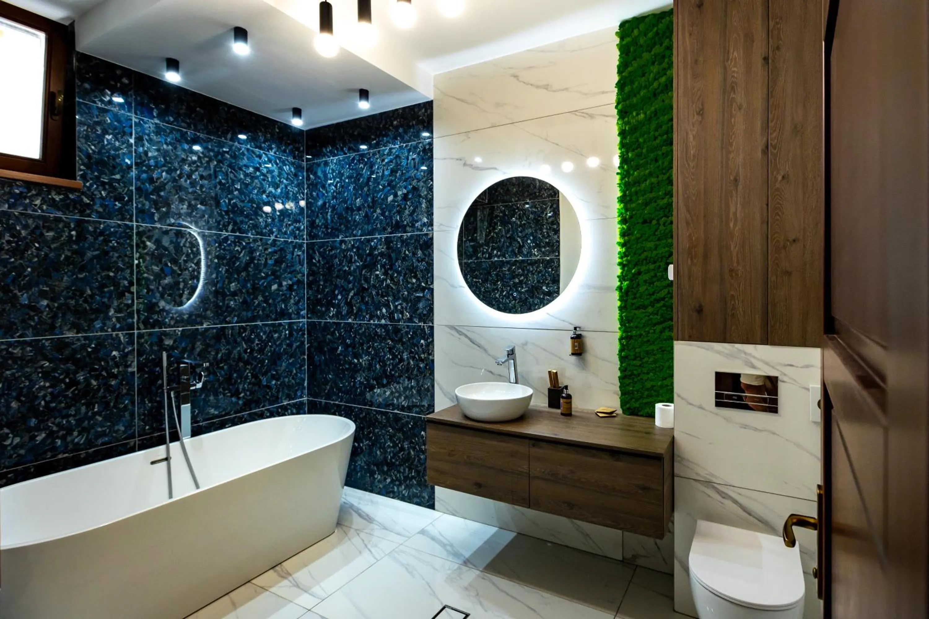 Bathroom in Wanderer Sighisoara