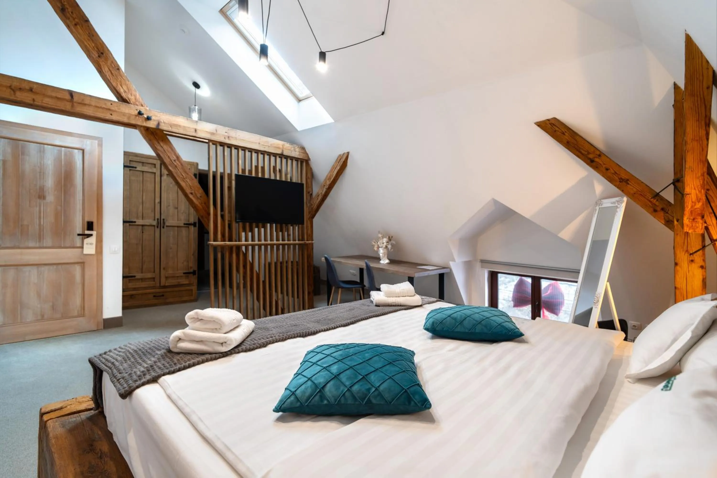 Bed in Wanderer Sighisoara