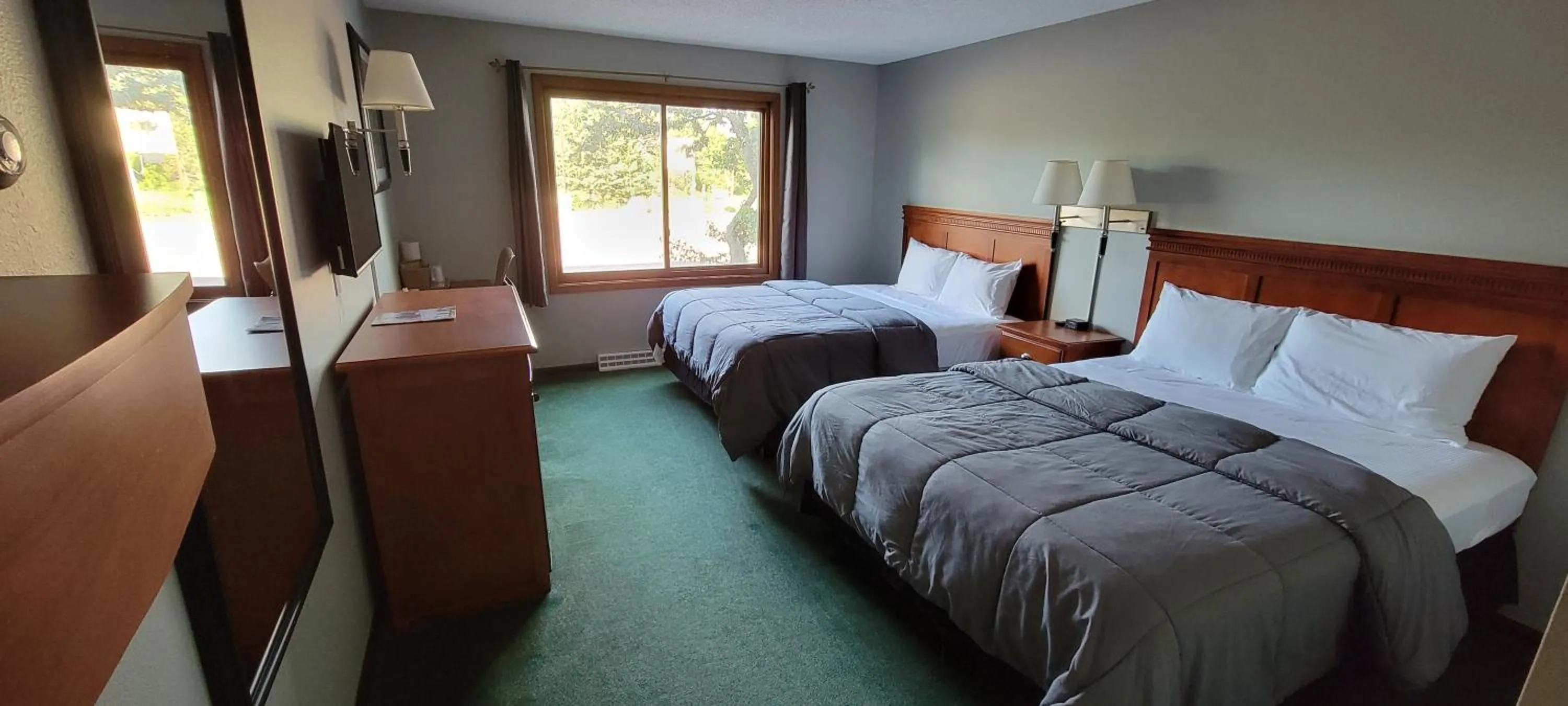 Bed in Snow Chasers Lodge