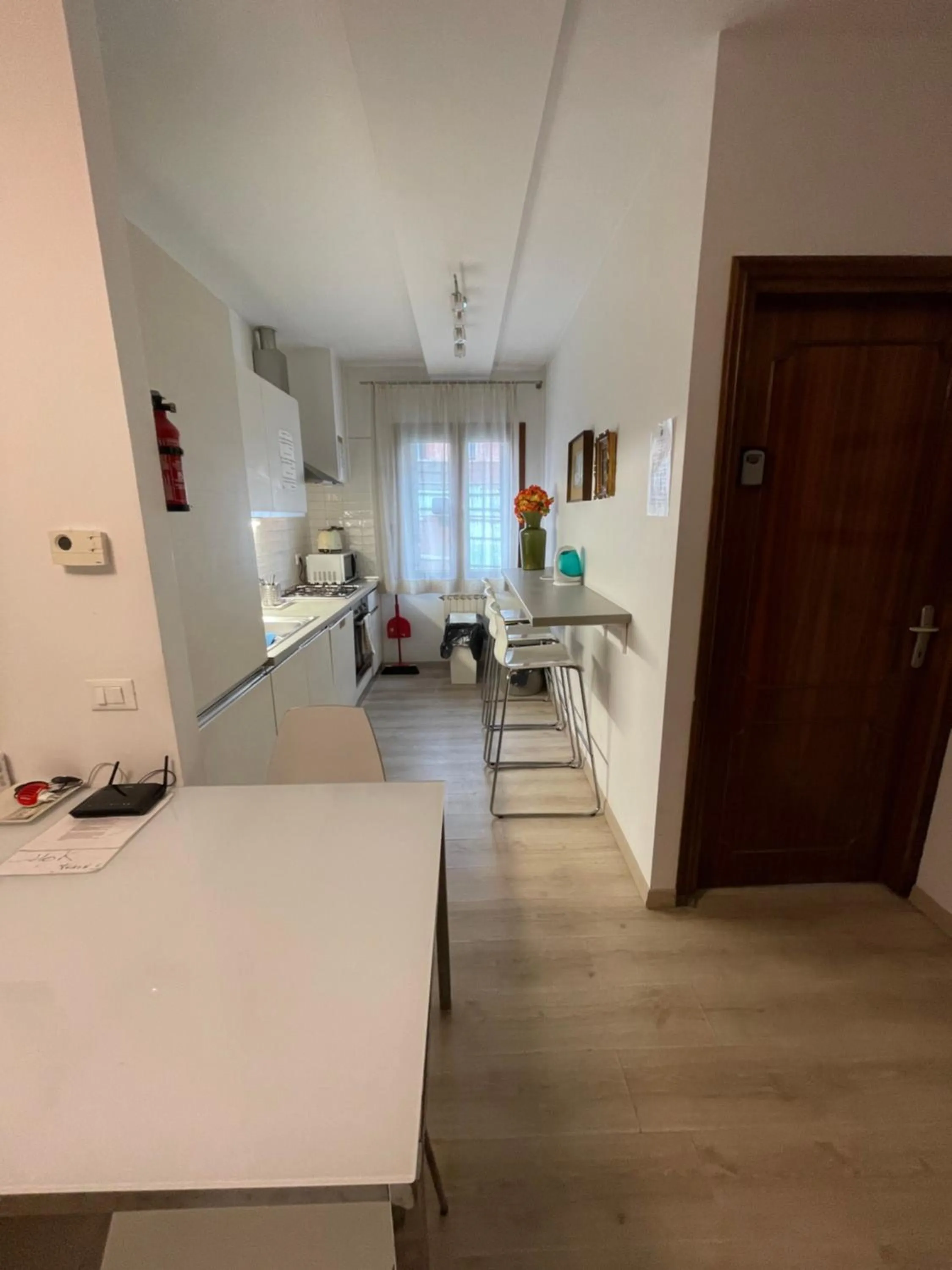 Dining area in Harry's Canal View